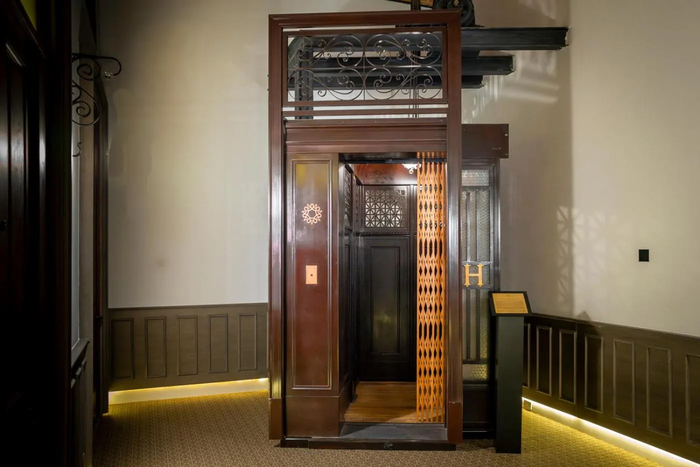 Decorative detail in Hotel Bellas Artes