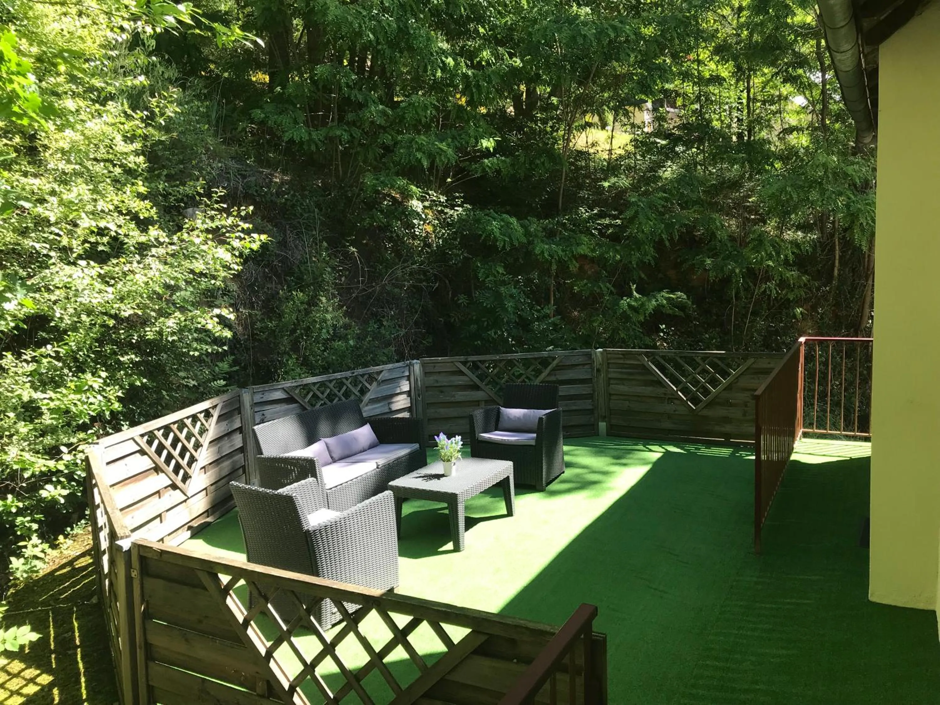 Balcony/Terrace in B&B Le Saut de la Bergère
