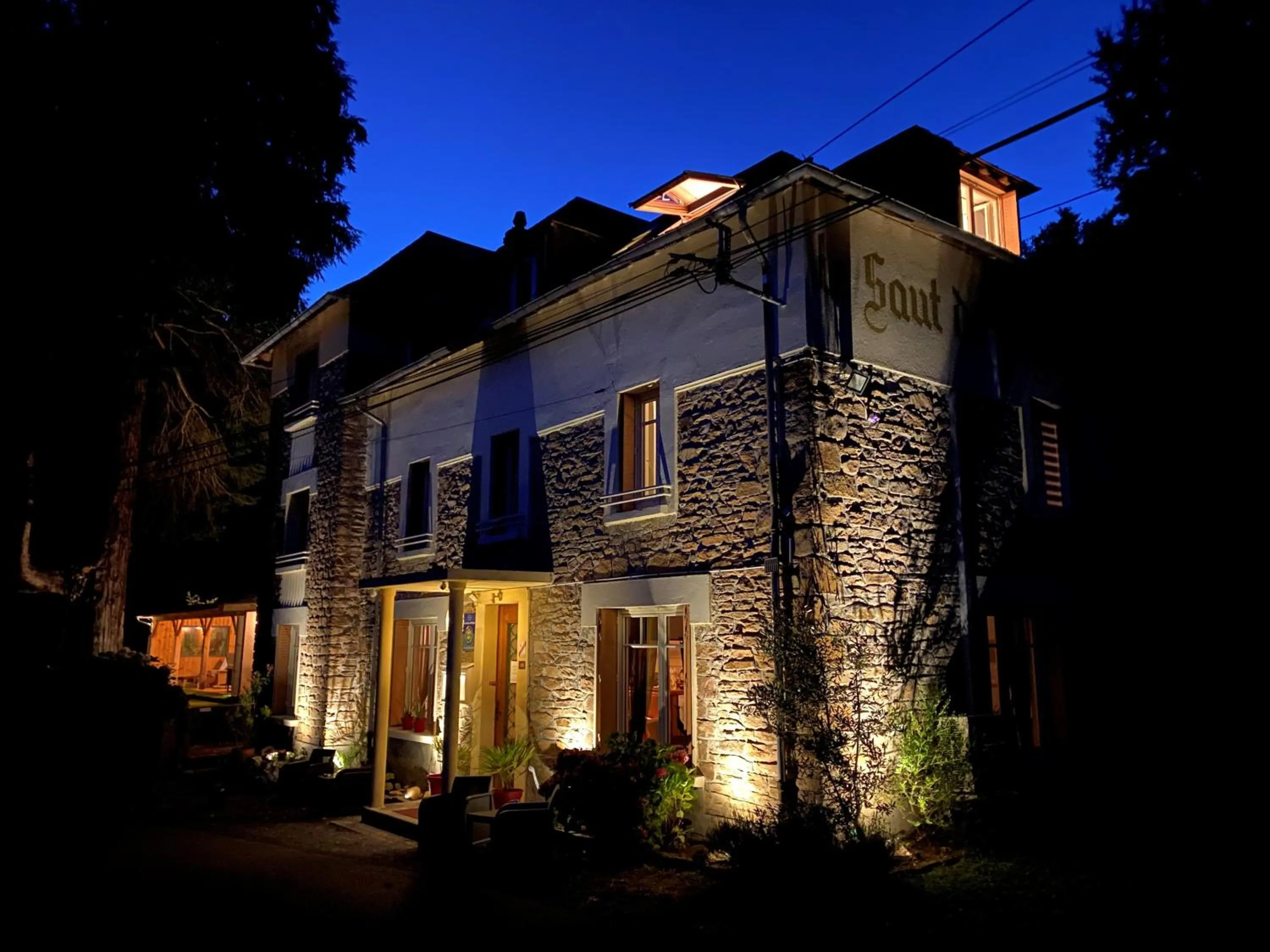 Property building in B&B Le Saut de la Bergère