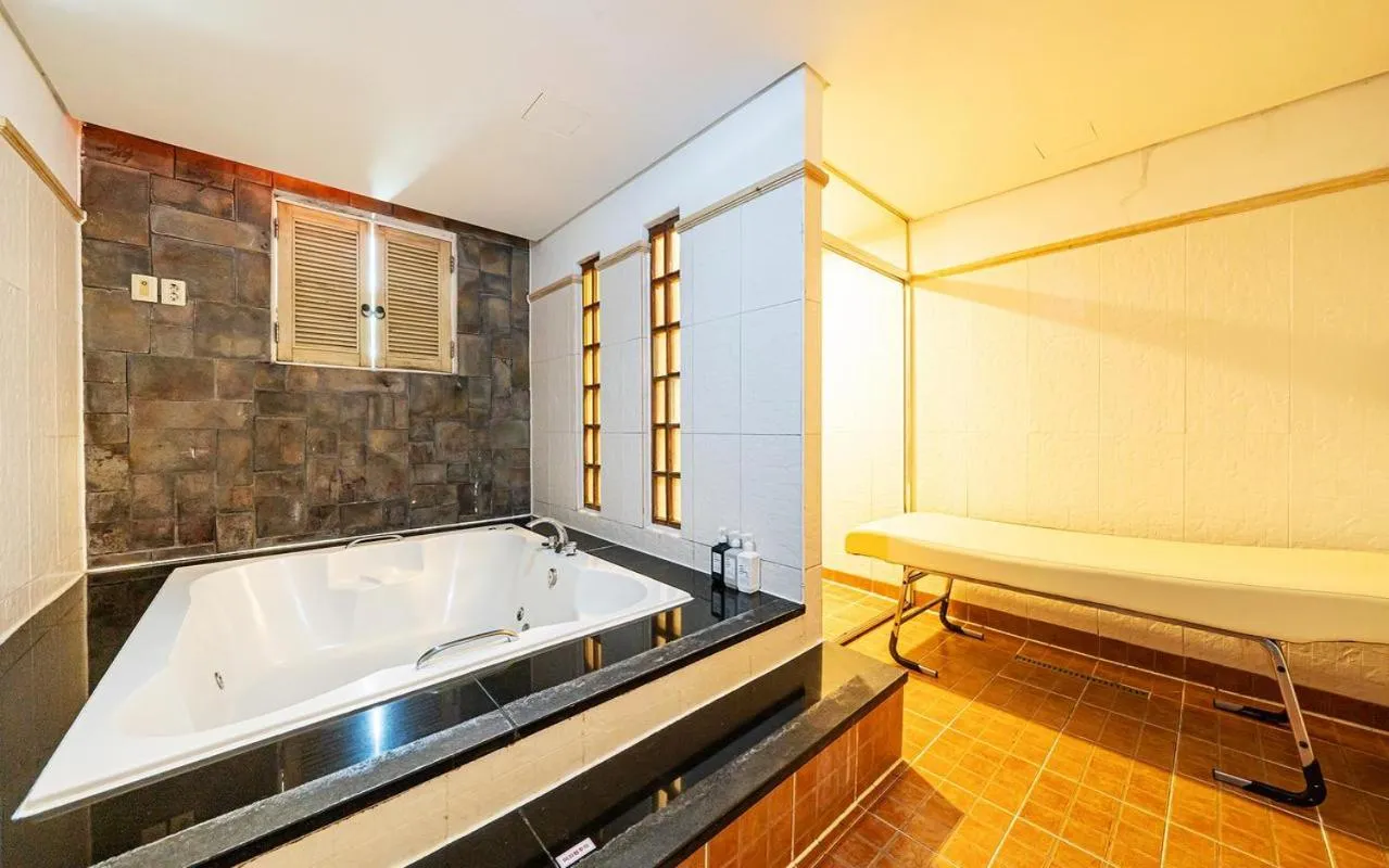 Bed in Asan Paradise