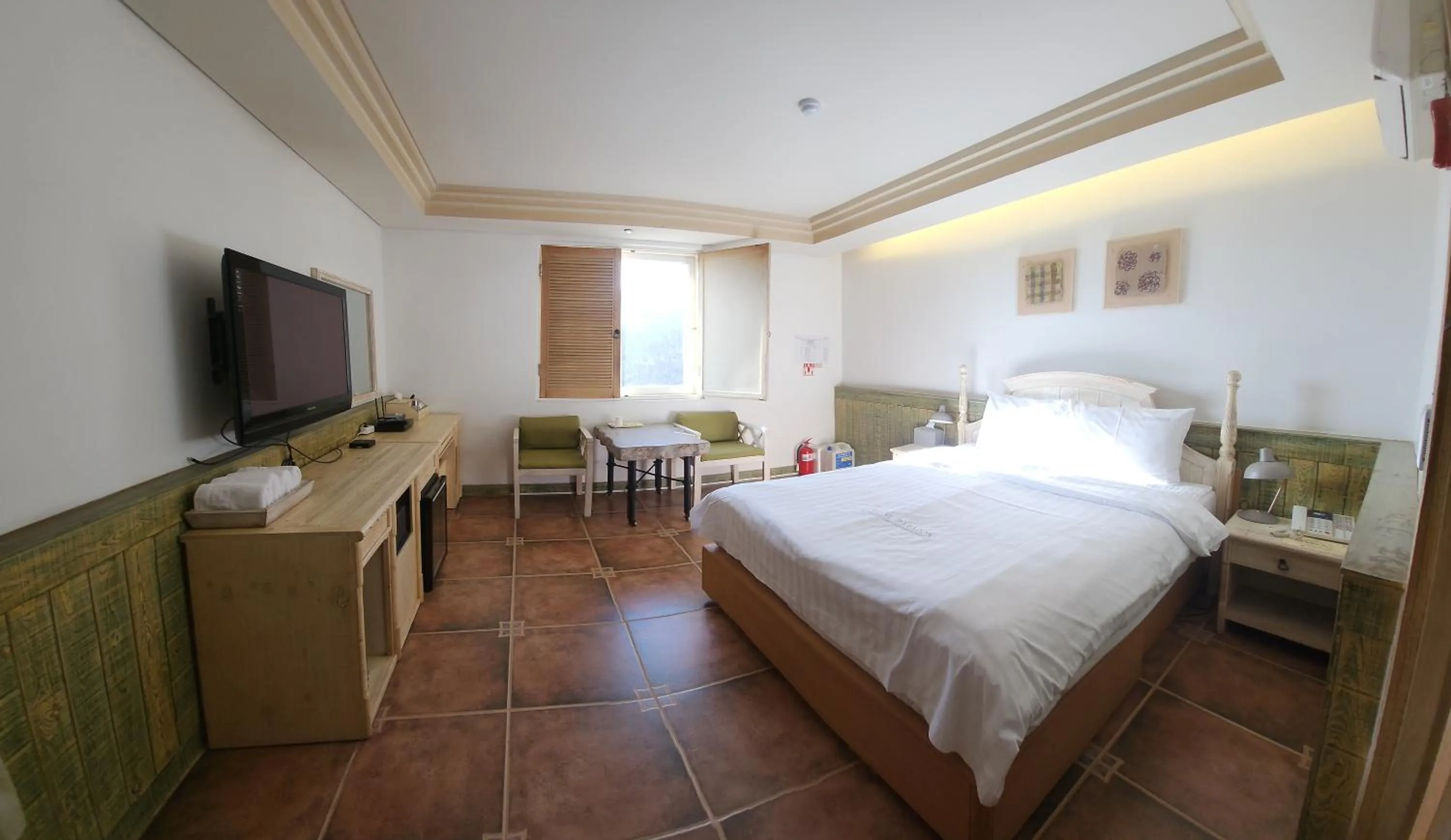 Bed in Asan Paradise