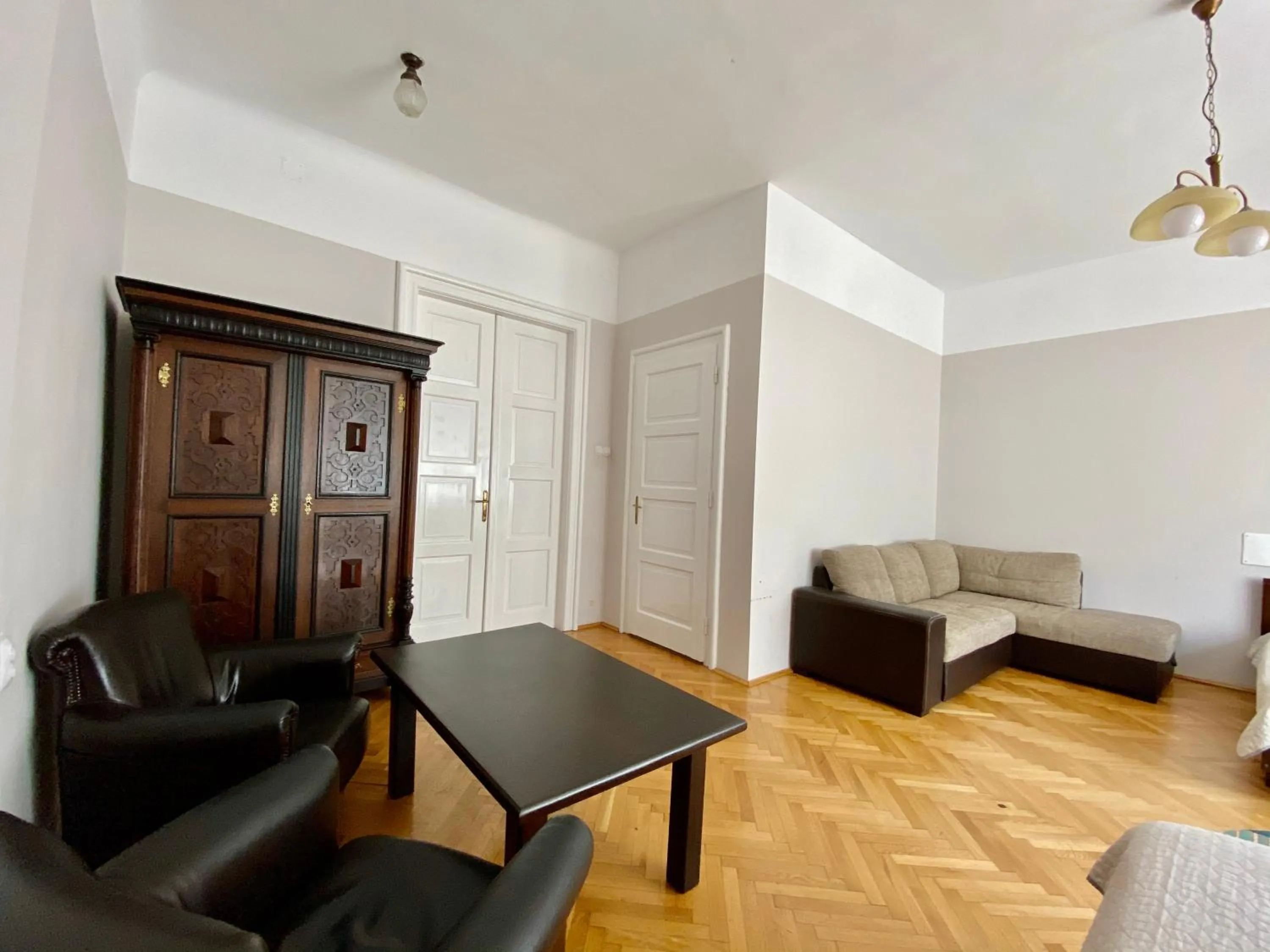 Seating area in Casa Balcescu