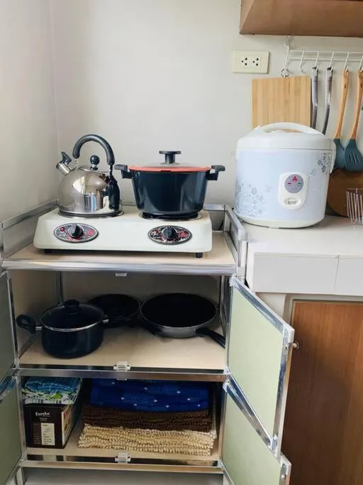 *Accessible 2BR condo close to SM Marikina/LRT 2*