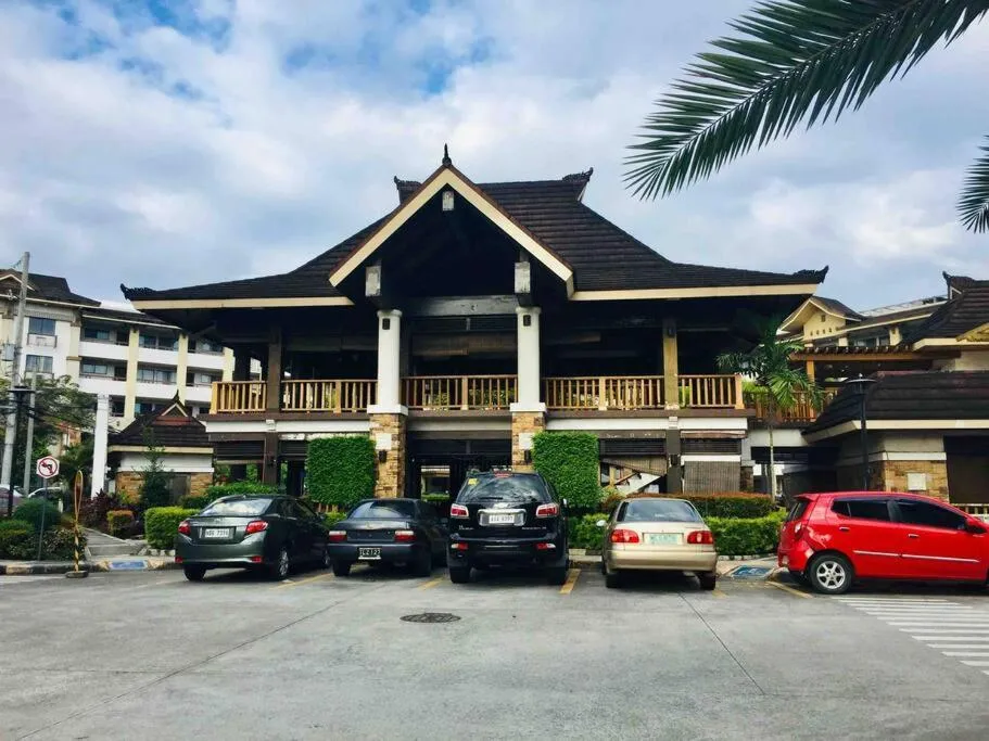 *Accessible 2BR condo close to SM Marikina/LRT 2*