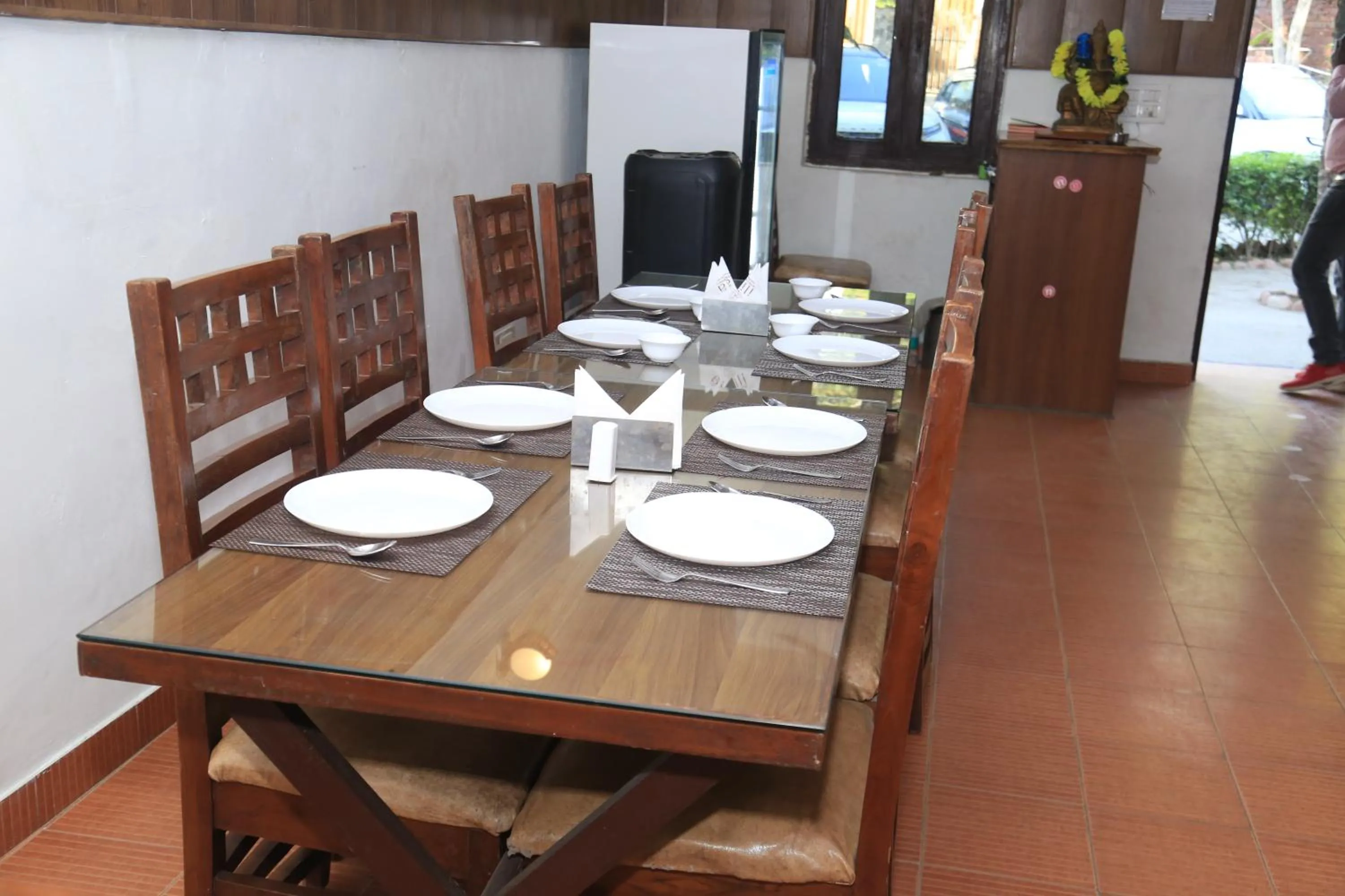 Dining area in Corbett Paradiso Resort Dikhuli