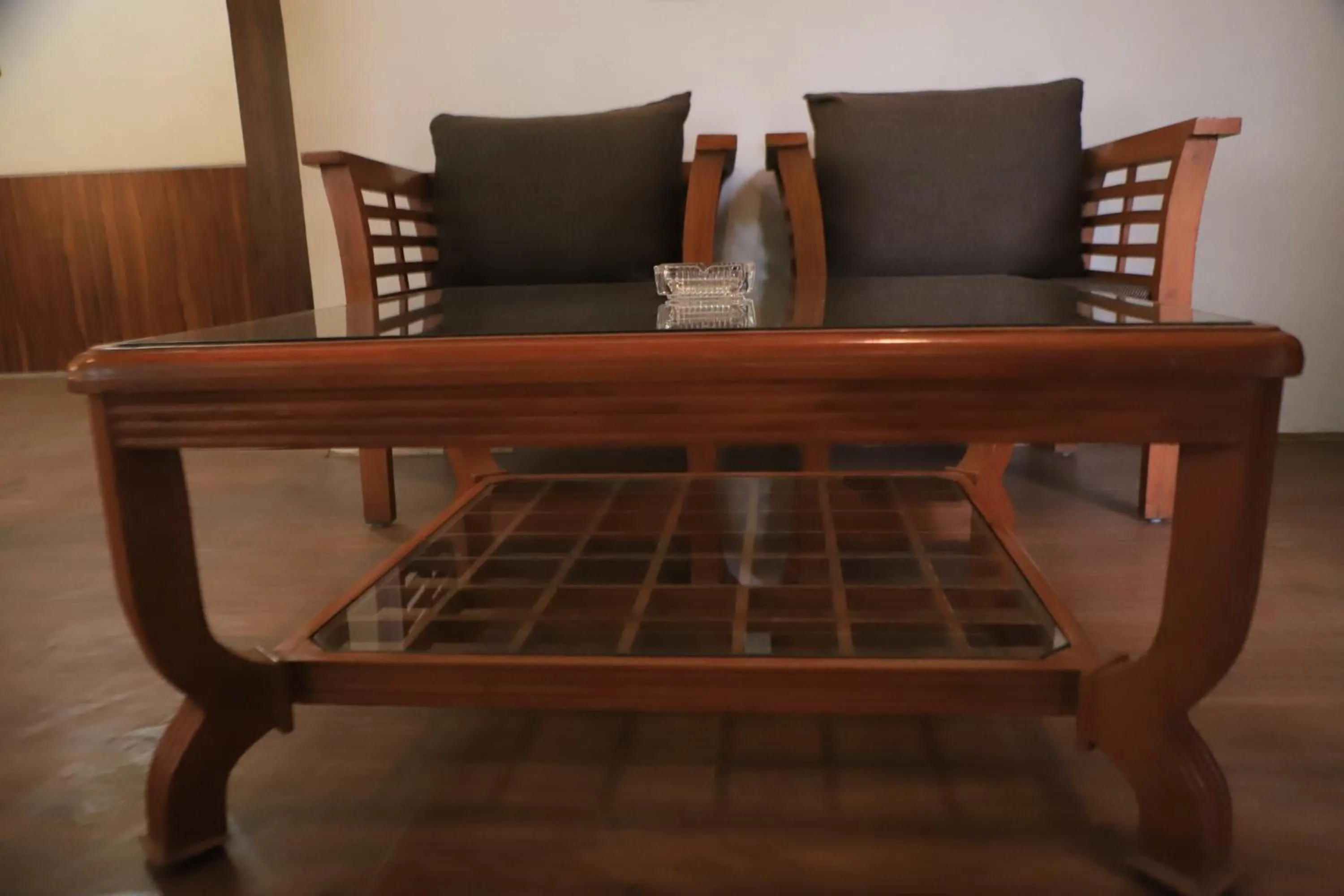 Seating area in Corbett Paradiso Resort Dikhuli