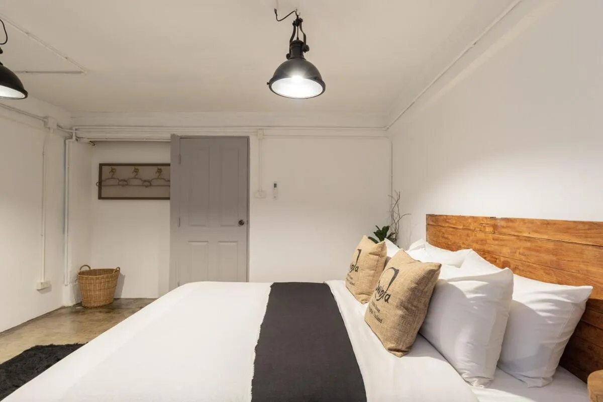 Bed in Near One Nimman 4Bedrooms TownHouse