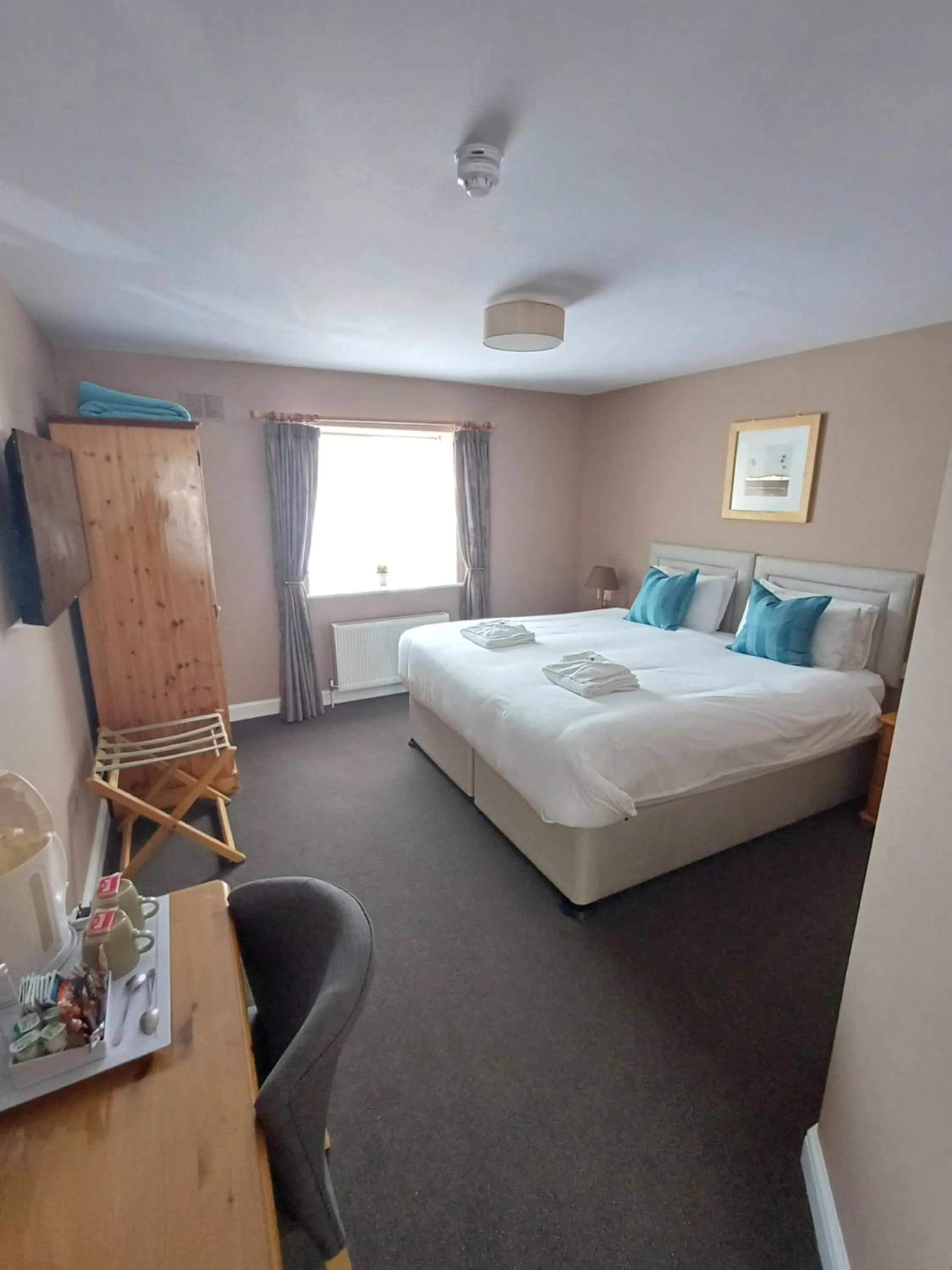 Bed in Northover Manor Hotel