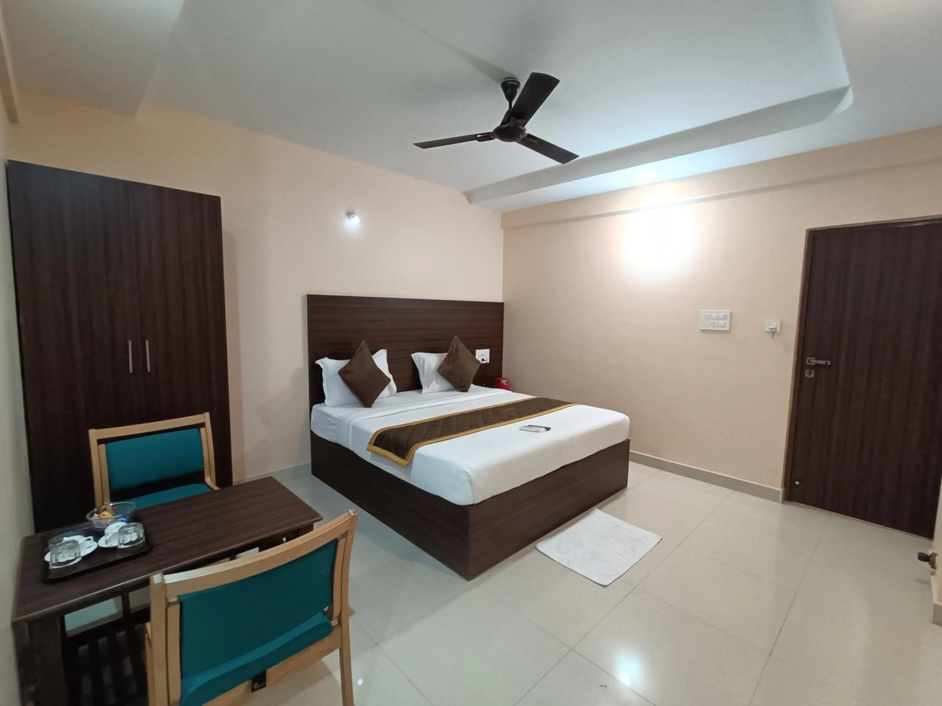 Photo of the whole room, Bed in Hotel Classic Comfort