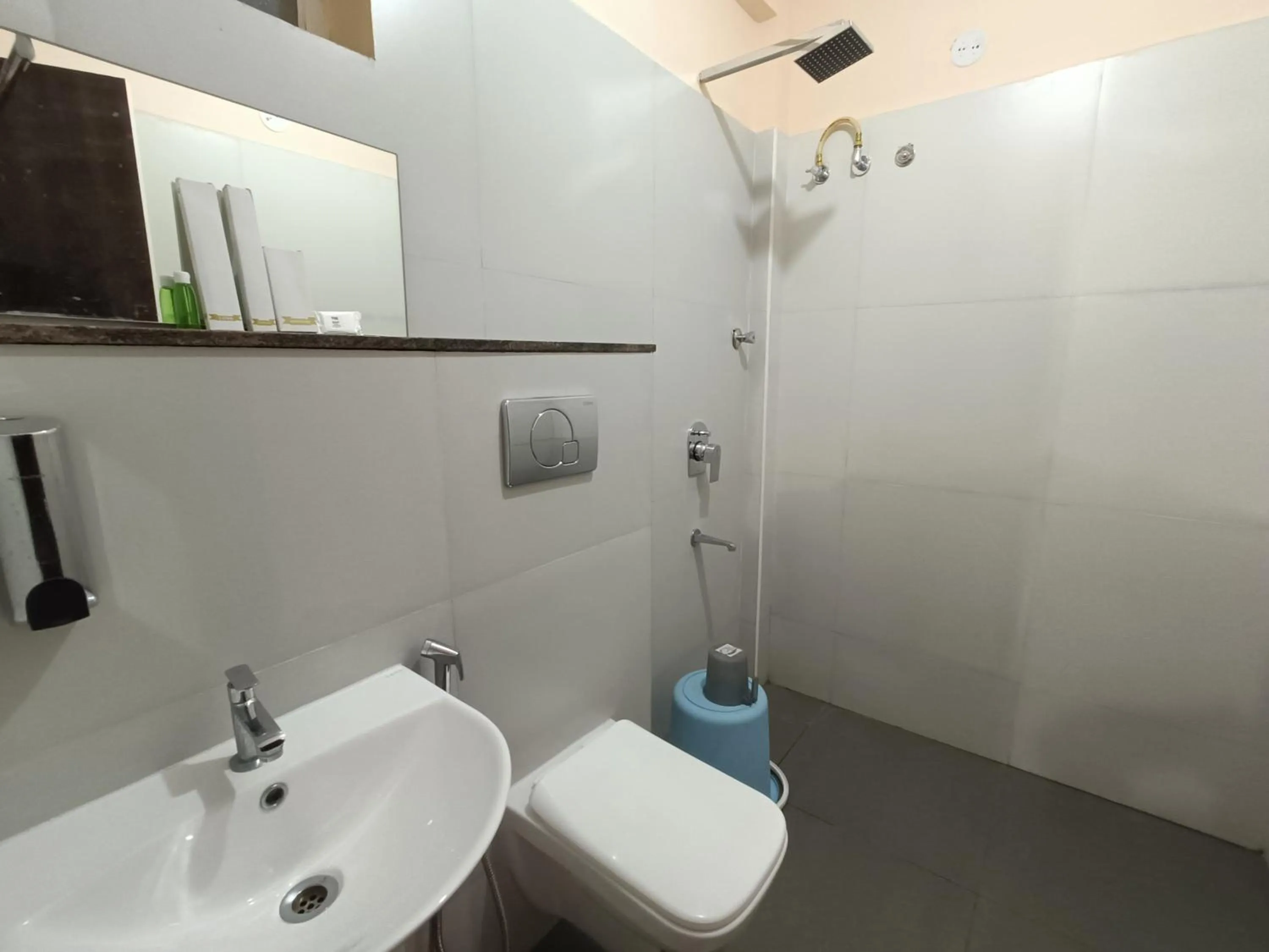 Shower in Hotel Classic Comfort