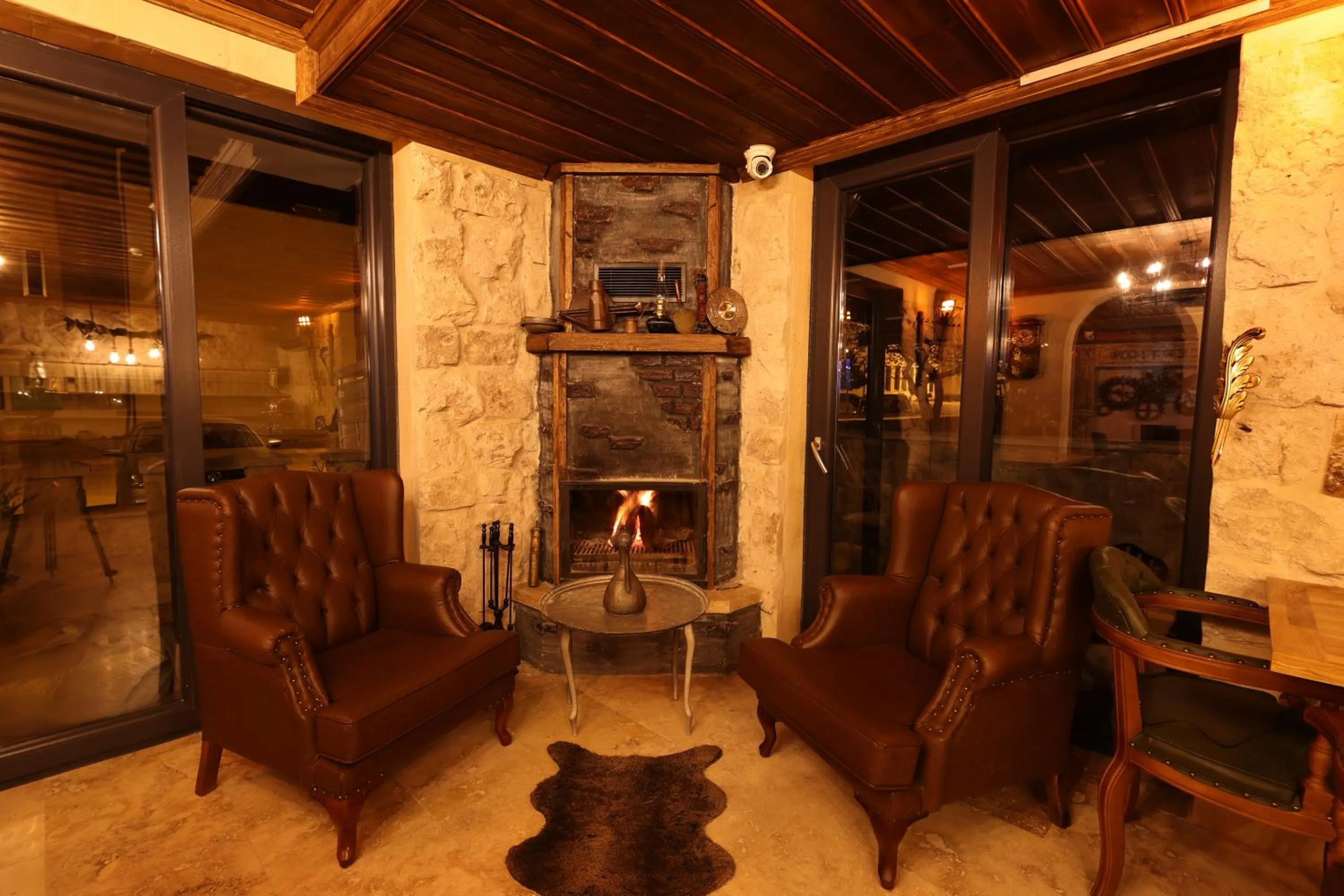 Restaurant/places to eat in Alika Castle House