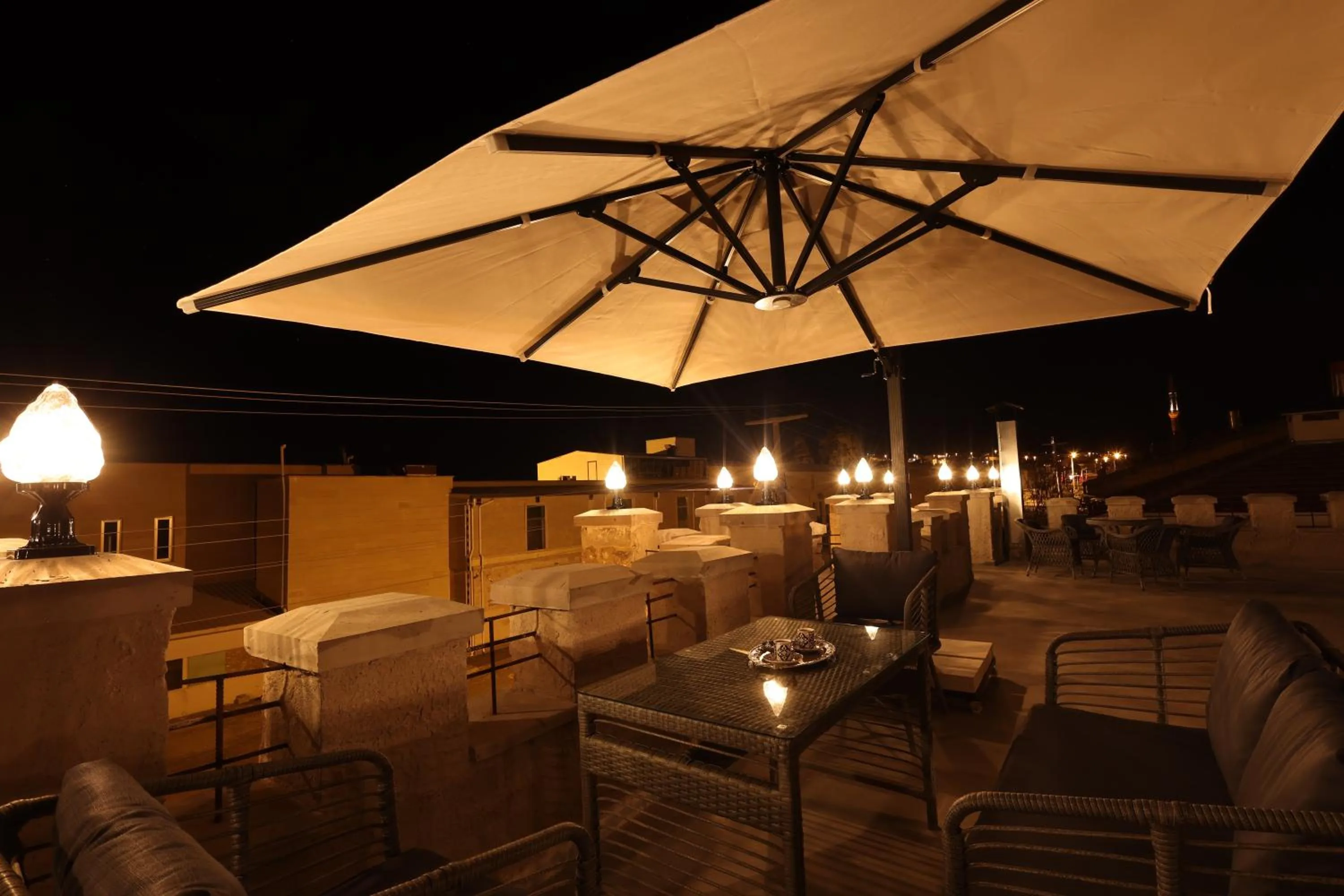 Night in Alika Castle House