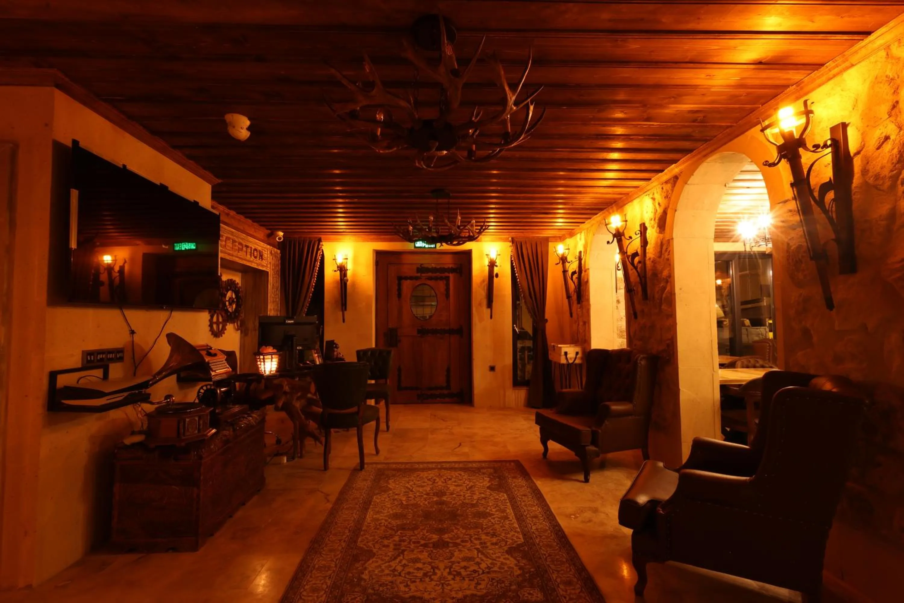 TV and multimedia in Alika Castle House