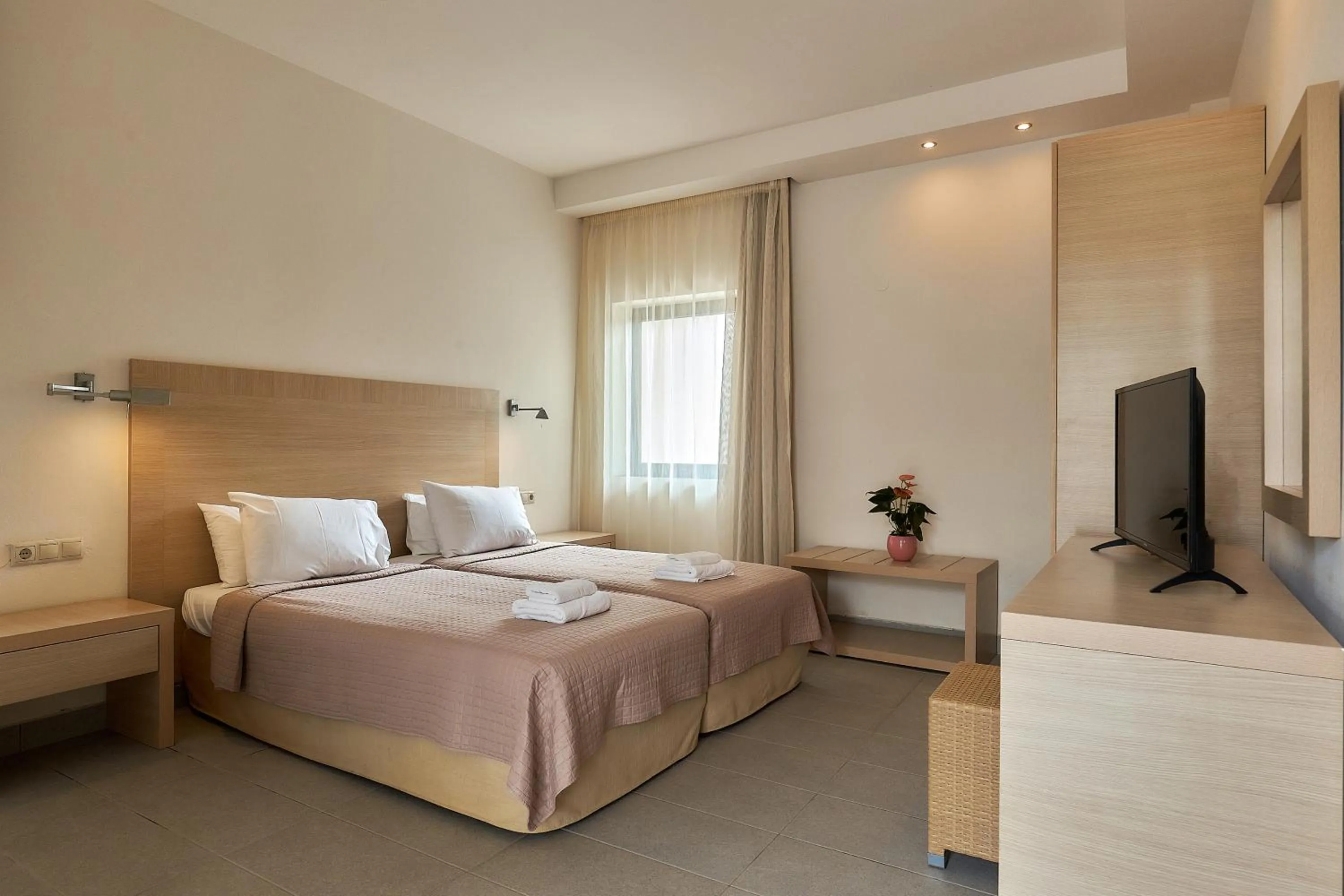 Bedroom, Bed in Creteco Hotel & Suites