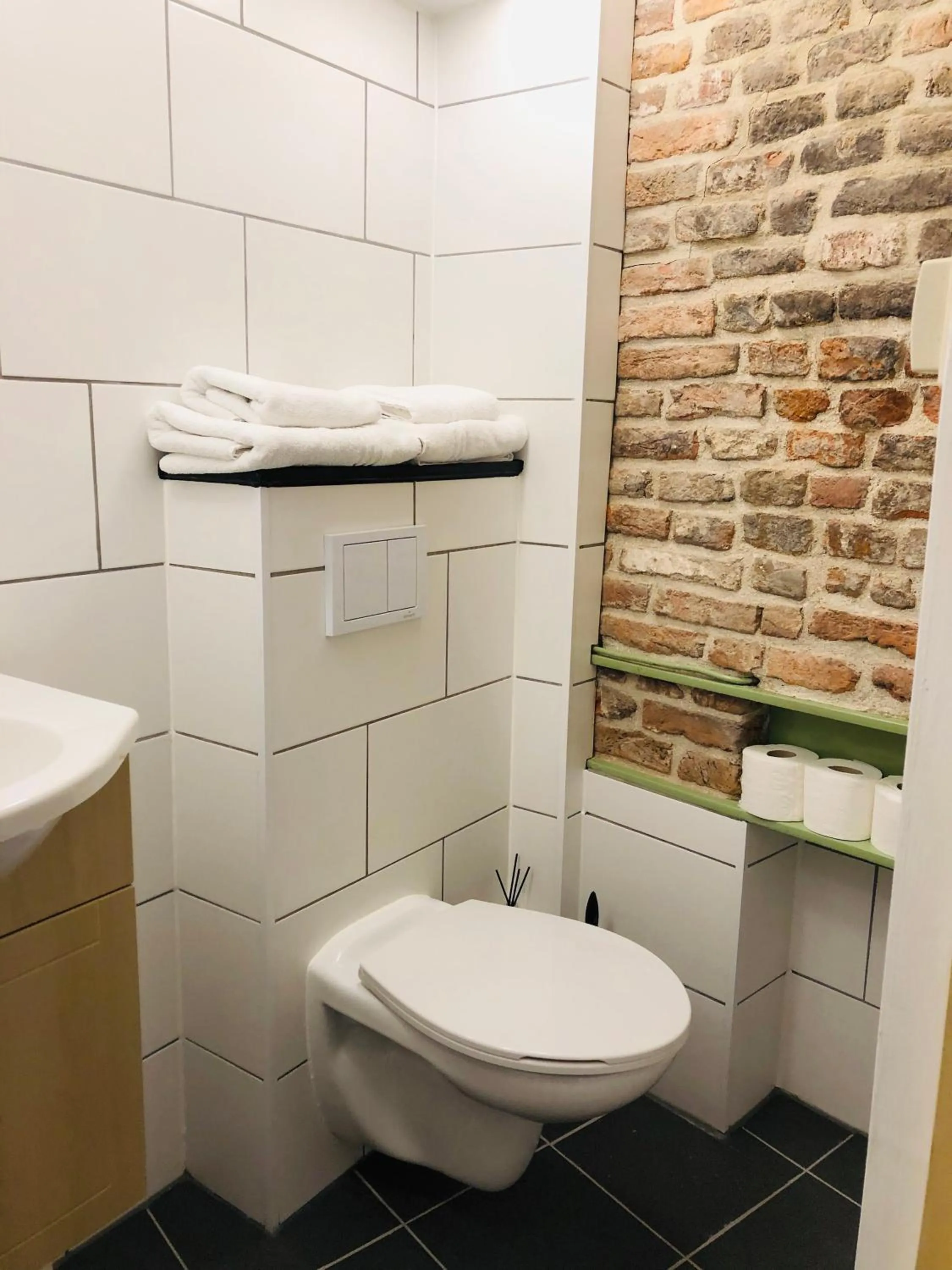 Toilet in Hotel de Prince