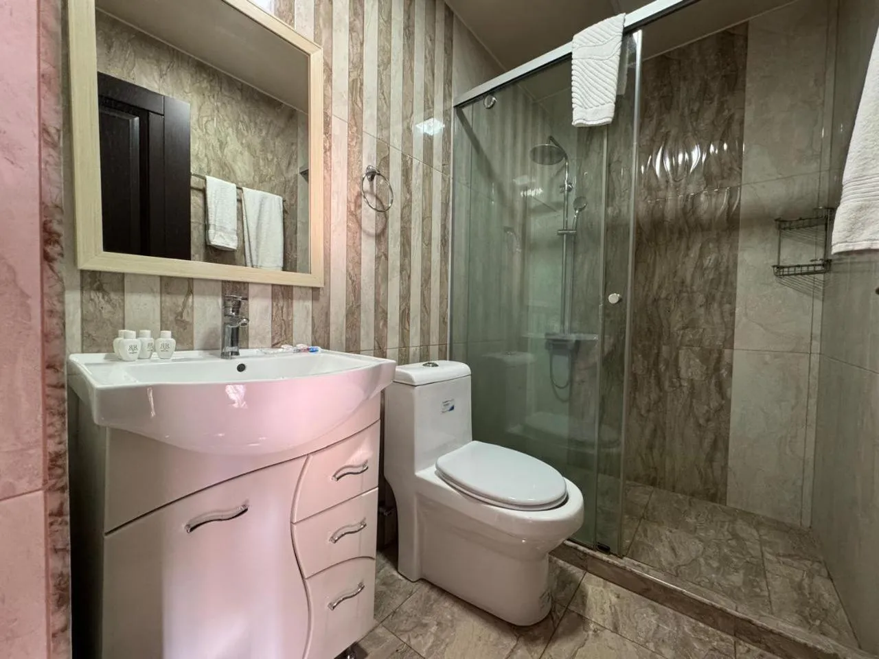 Shower in Renesans in Yerevan hotel