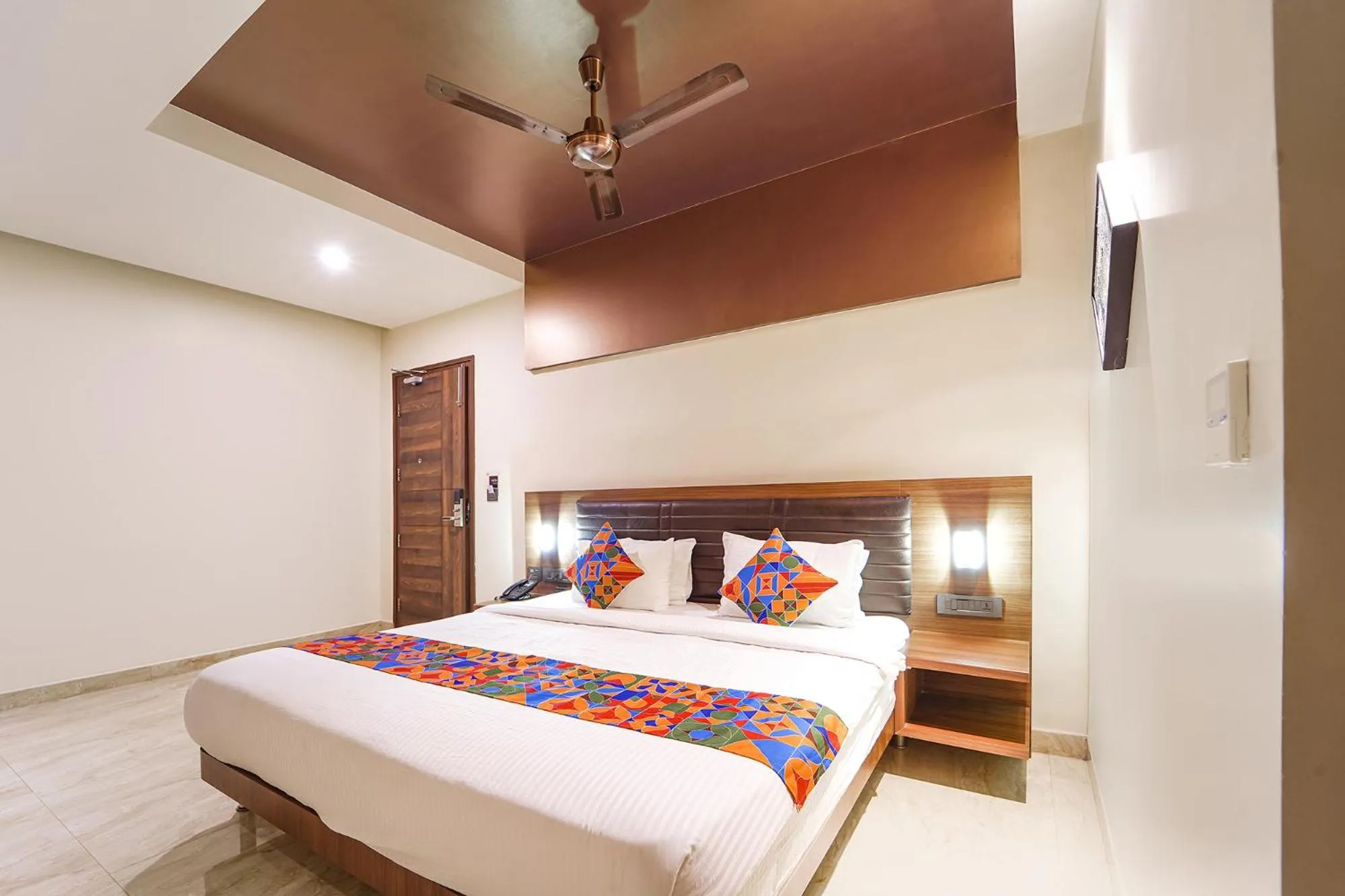 Bed in Oriva Nestlay Rooms Ramnad