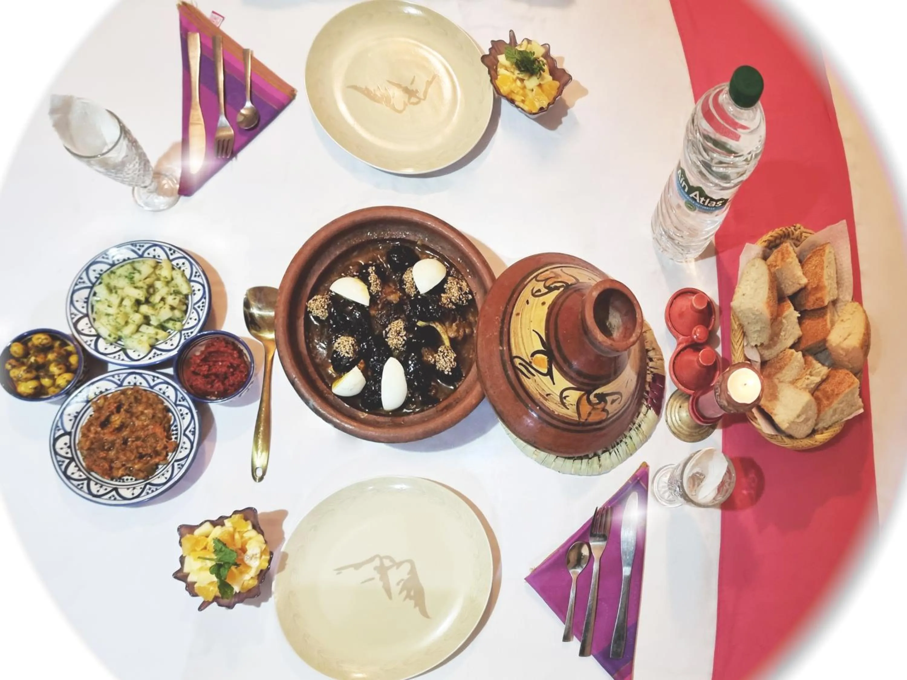 Food and drinks in Hôtel Villa des étoiles