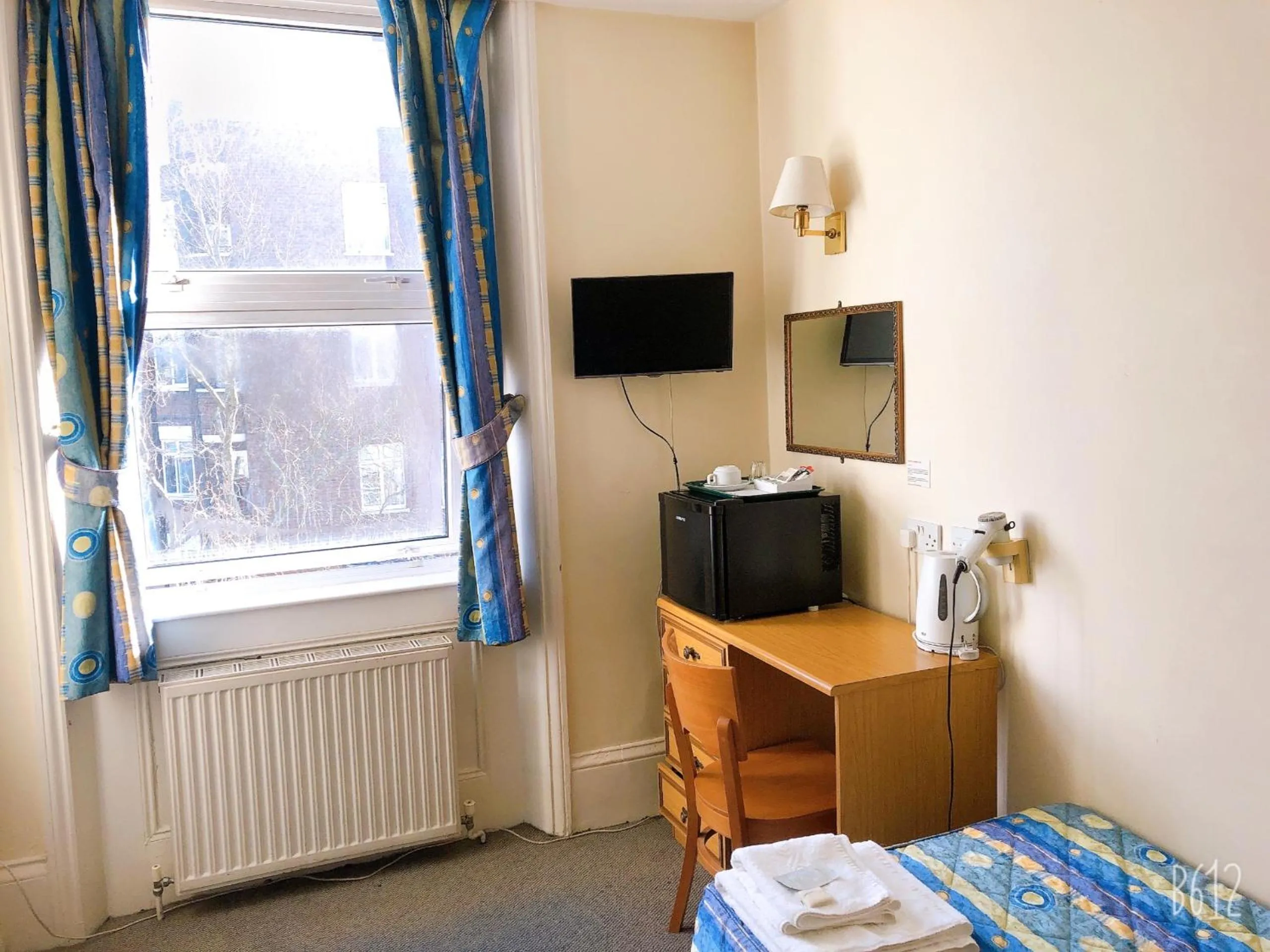 Bed in The Brompton Hotel