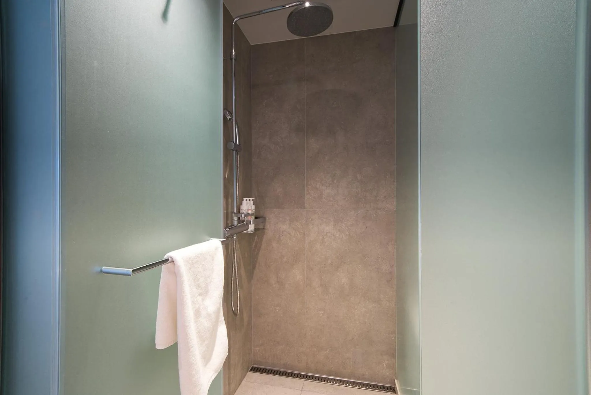 Shower in L7 HAEUNDAE by LOTTE HOTELS