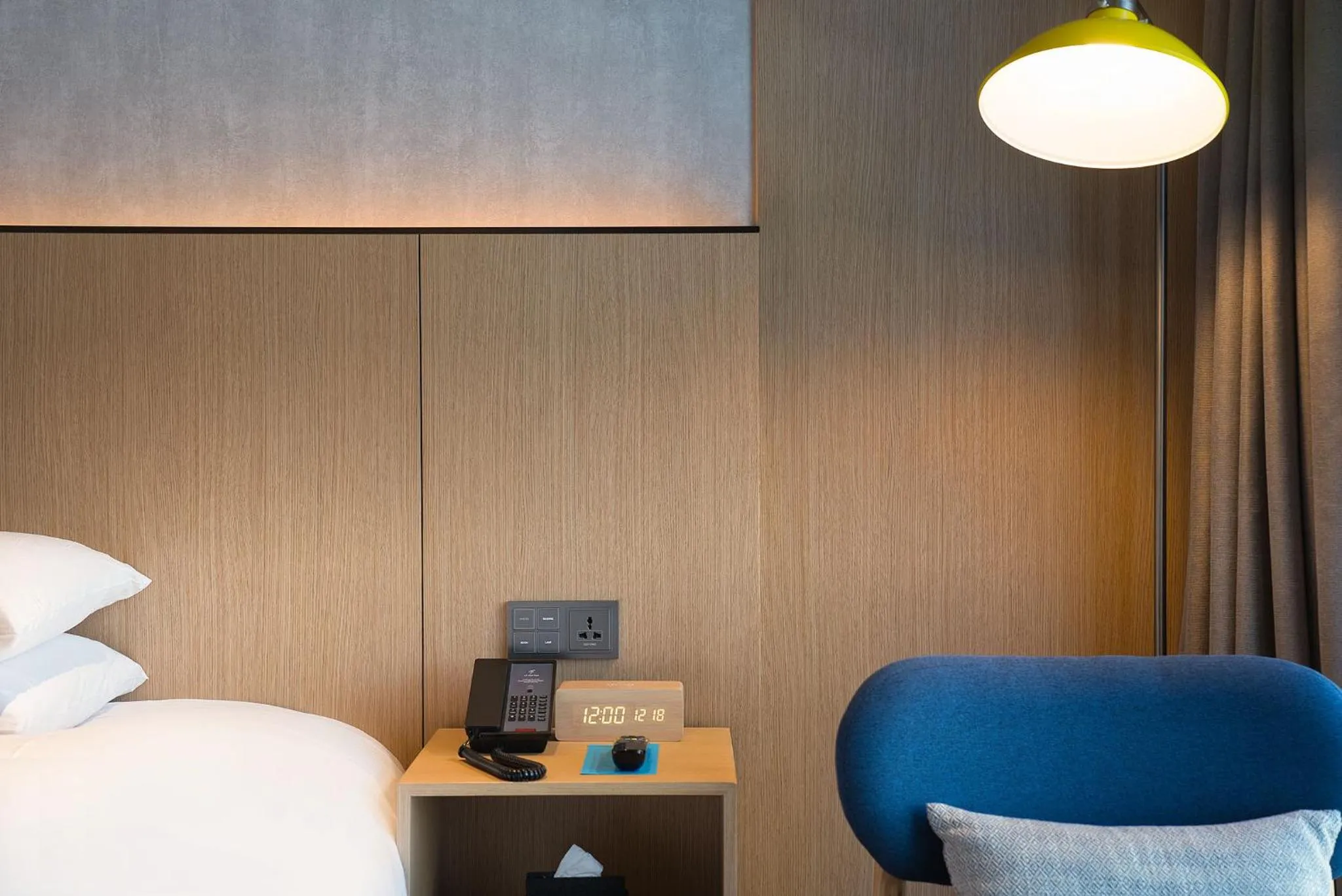 Bedroom, Bed in L7 HAEUNDAE by LOTTE HOTELS