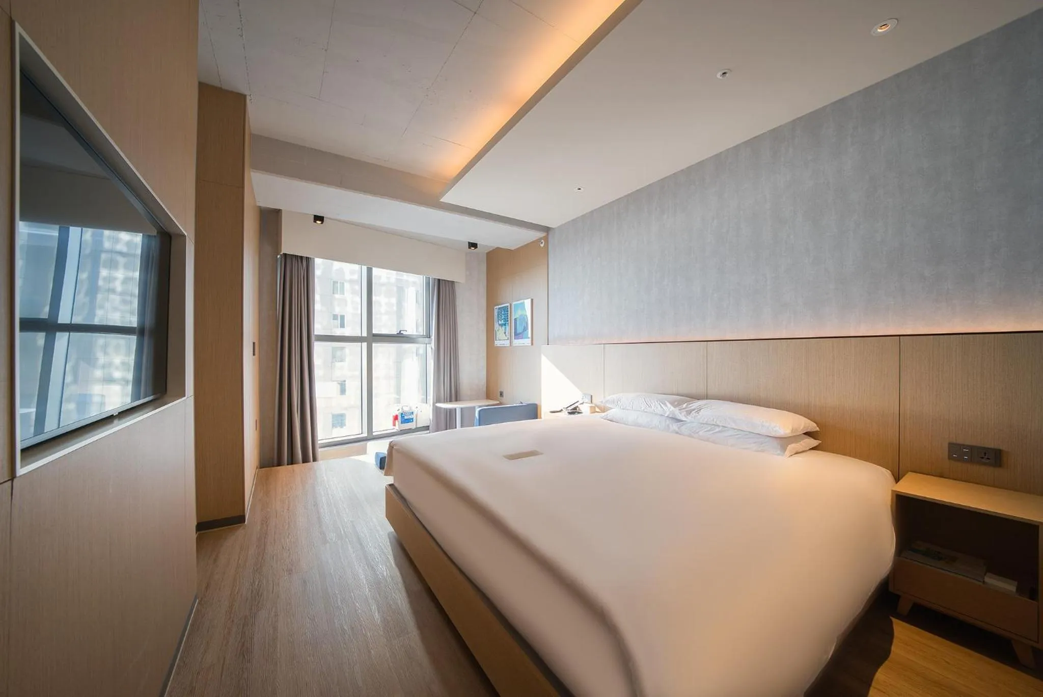 Bed in L7 HAEUNDAE by LOTTE HOTELS
