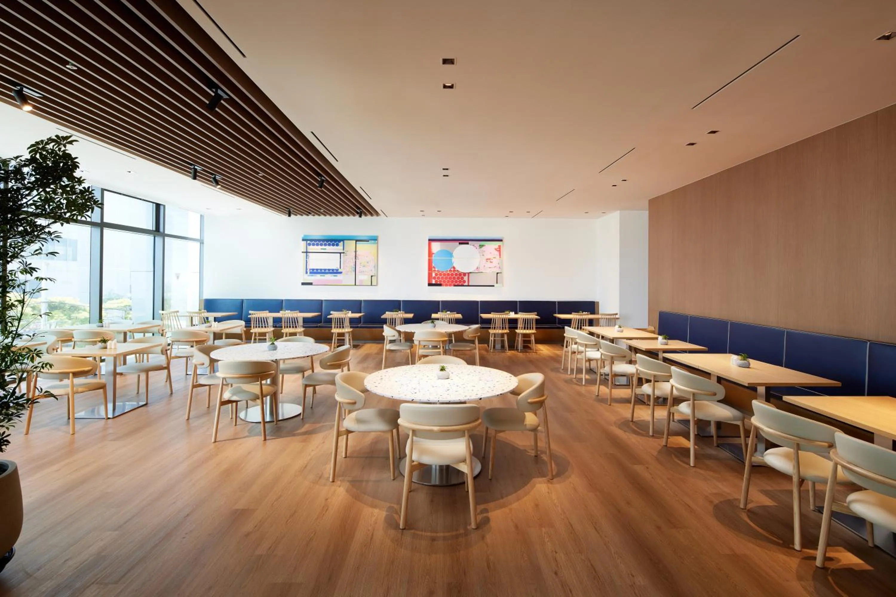 Restaurant/places to eat in L7 HAEUNDAE by LOTTE HOTELS