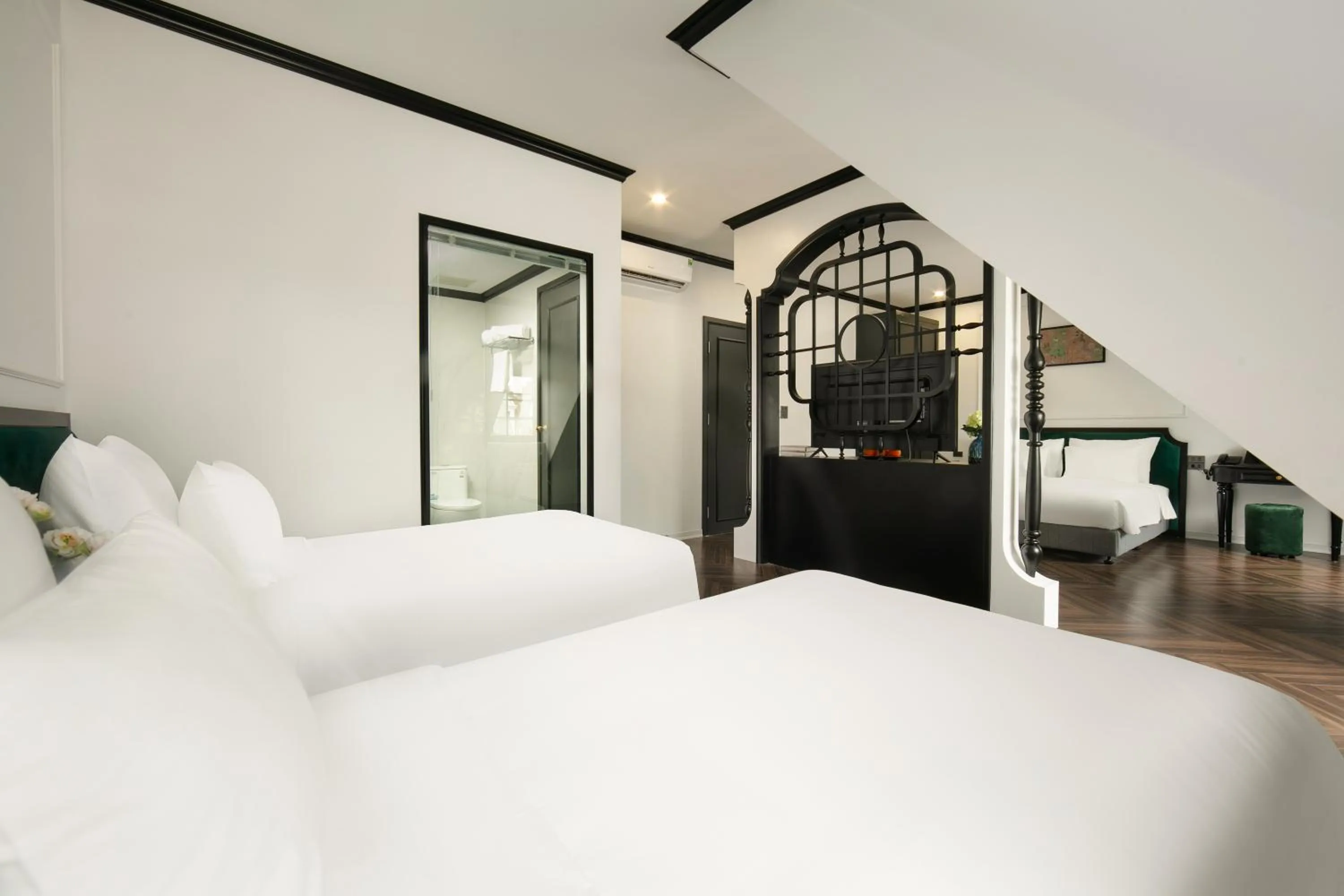 Bedroom, Bed in Elegant Boutique Hotel Ha Long