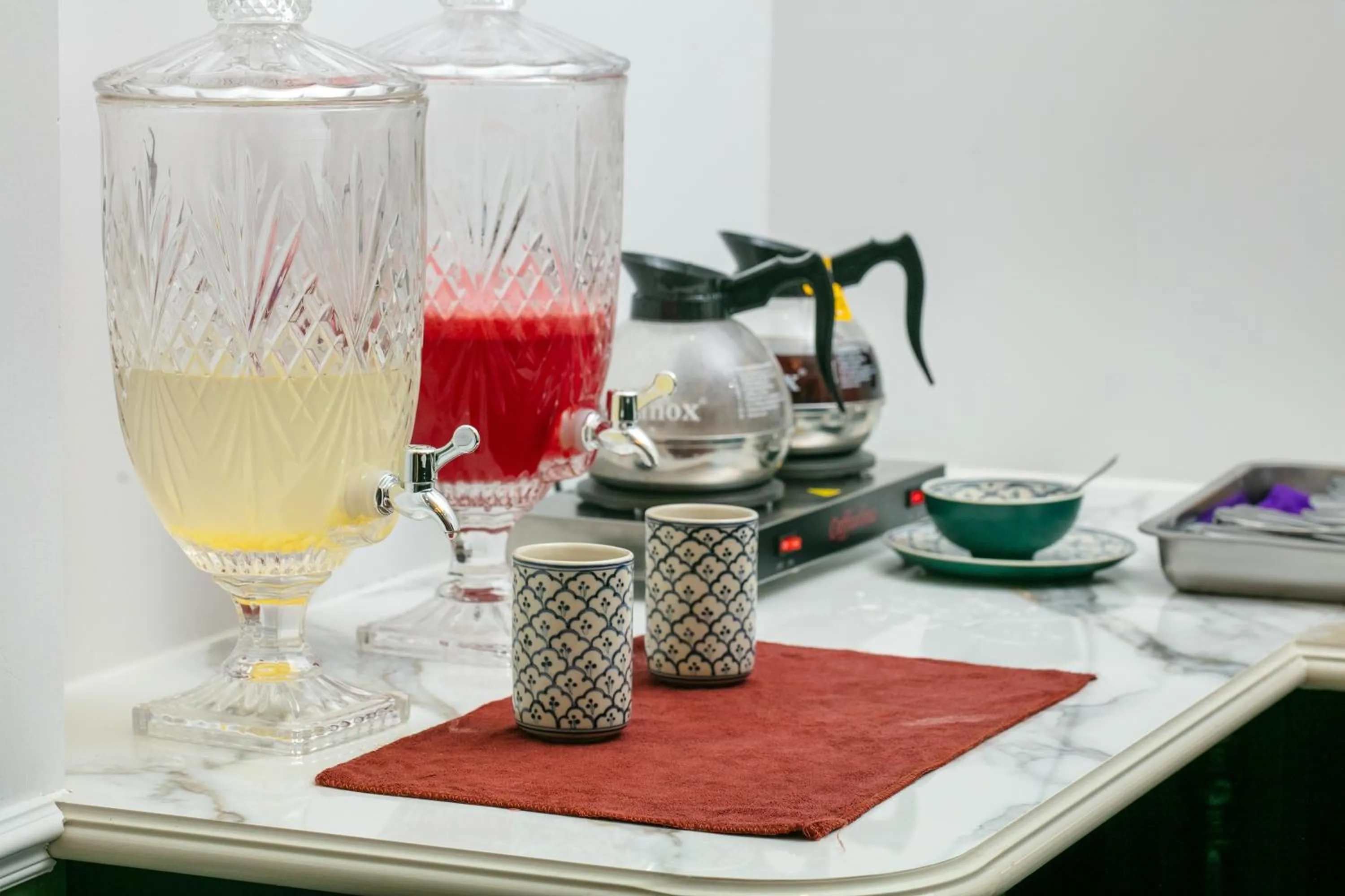 Restaurant/places to eat in Elegant Boutique Hotel Ha Long