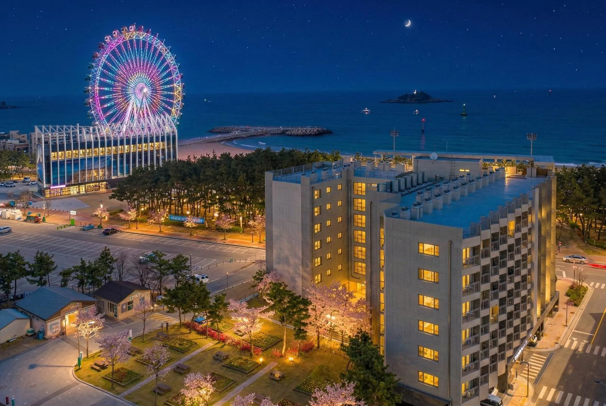 Sokcho Chonpines Beach Hotel