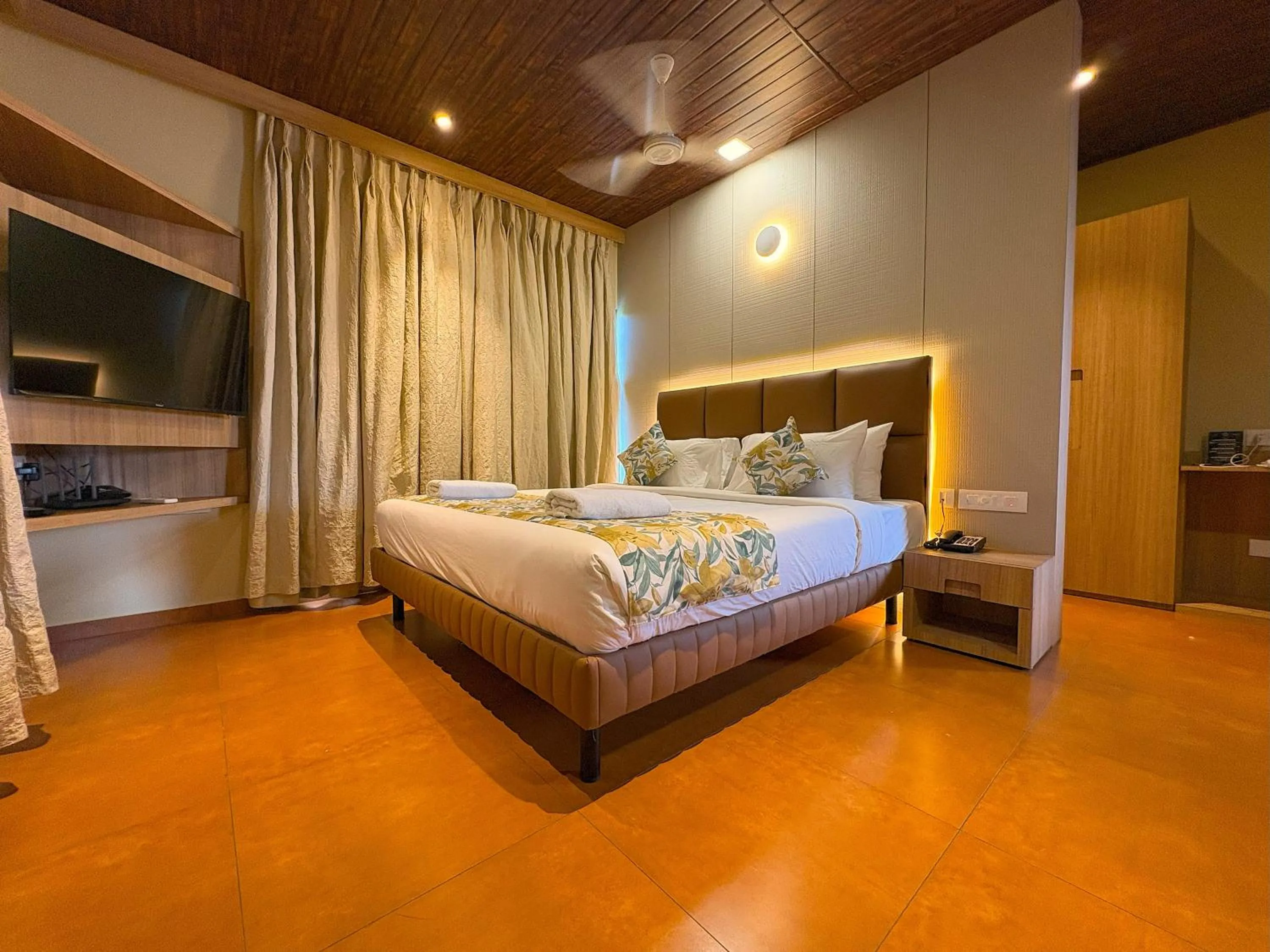 Photo of the whole room, Bed in Hotel Shoolin Grand