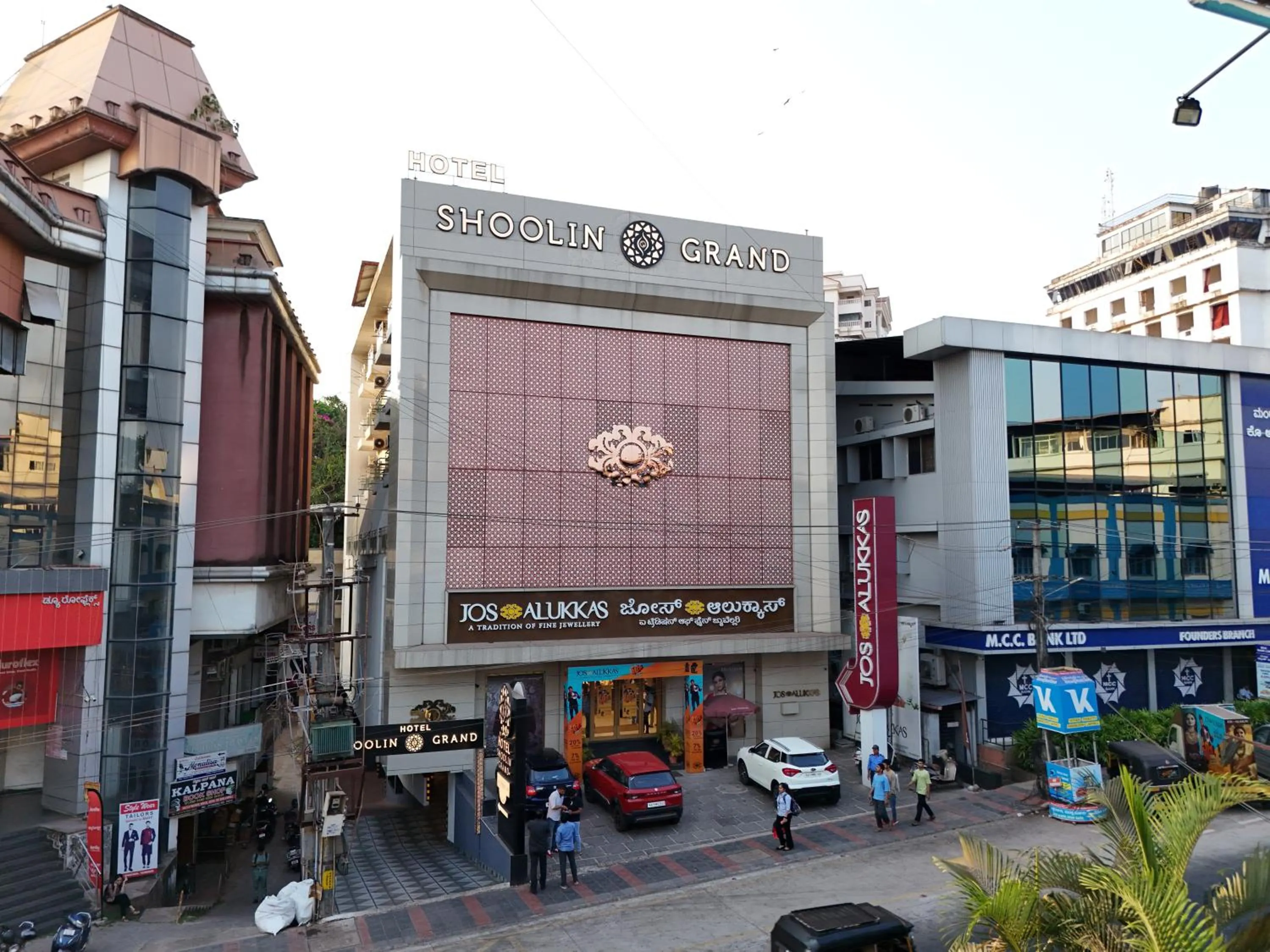 Property building in Hotel Shoolin Grand