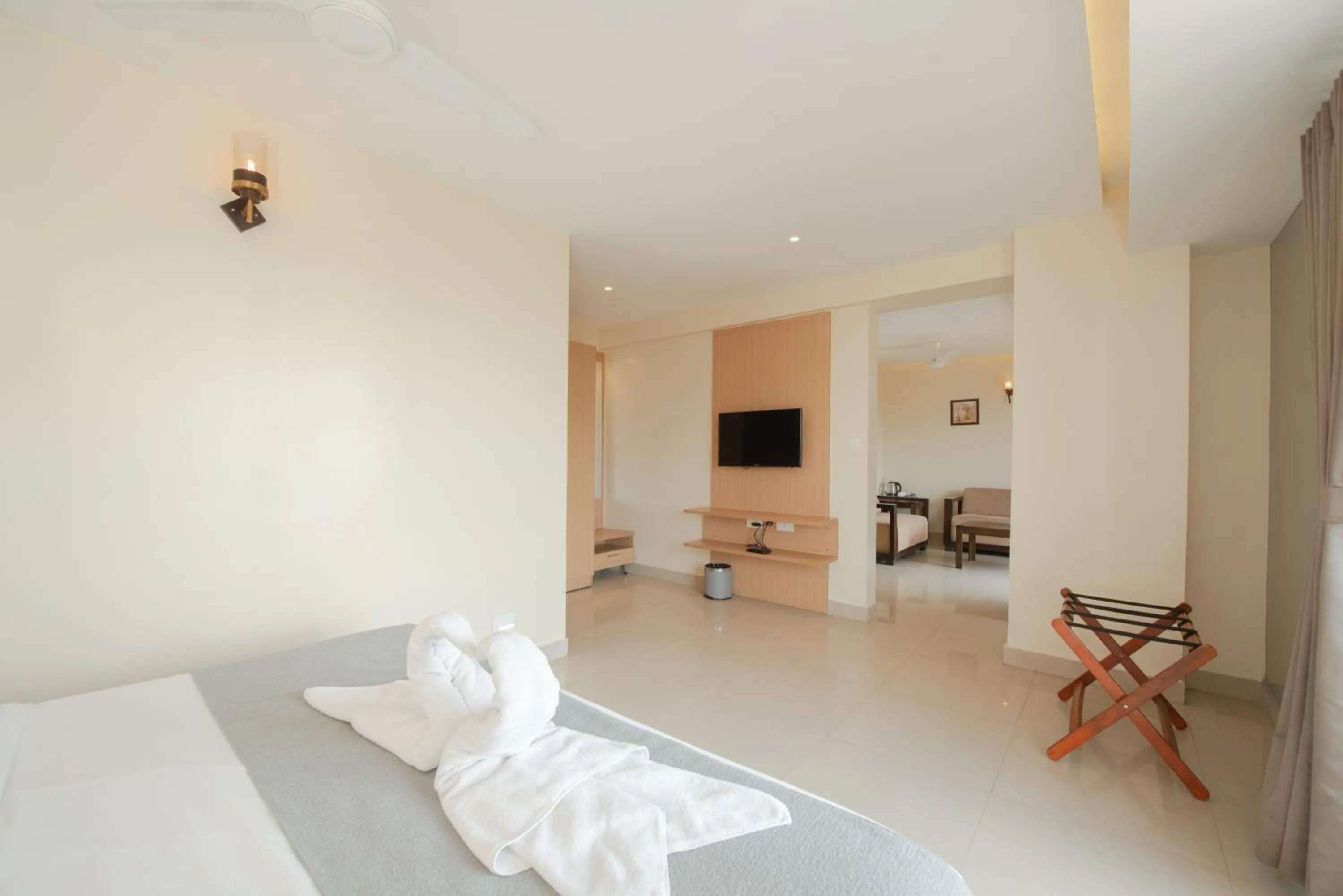 Bed in Hotel Shoolin Grand