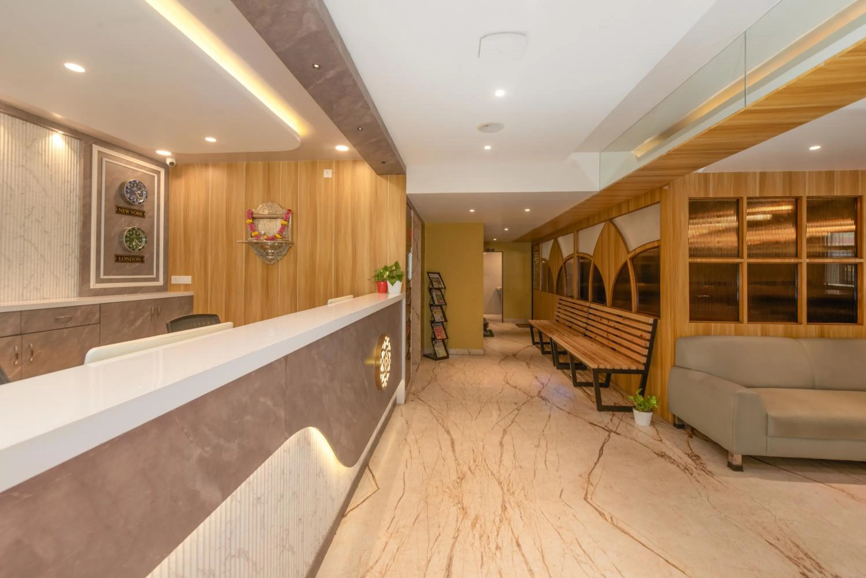 Lobby or reception in Hotel Shoolin Grand