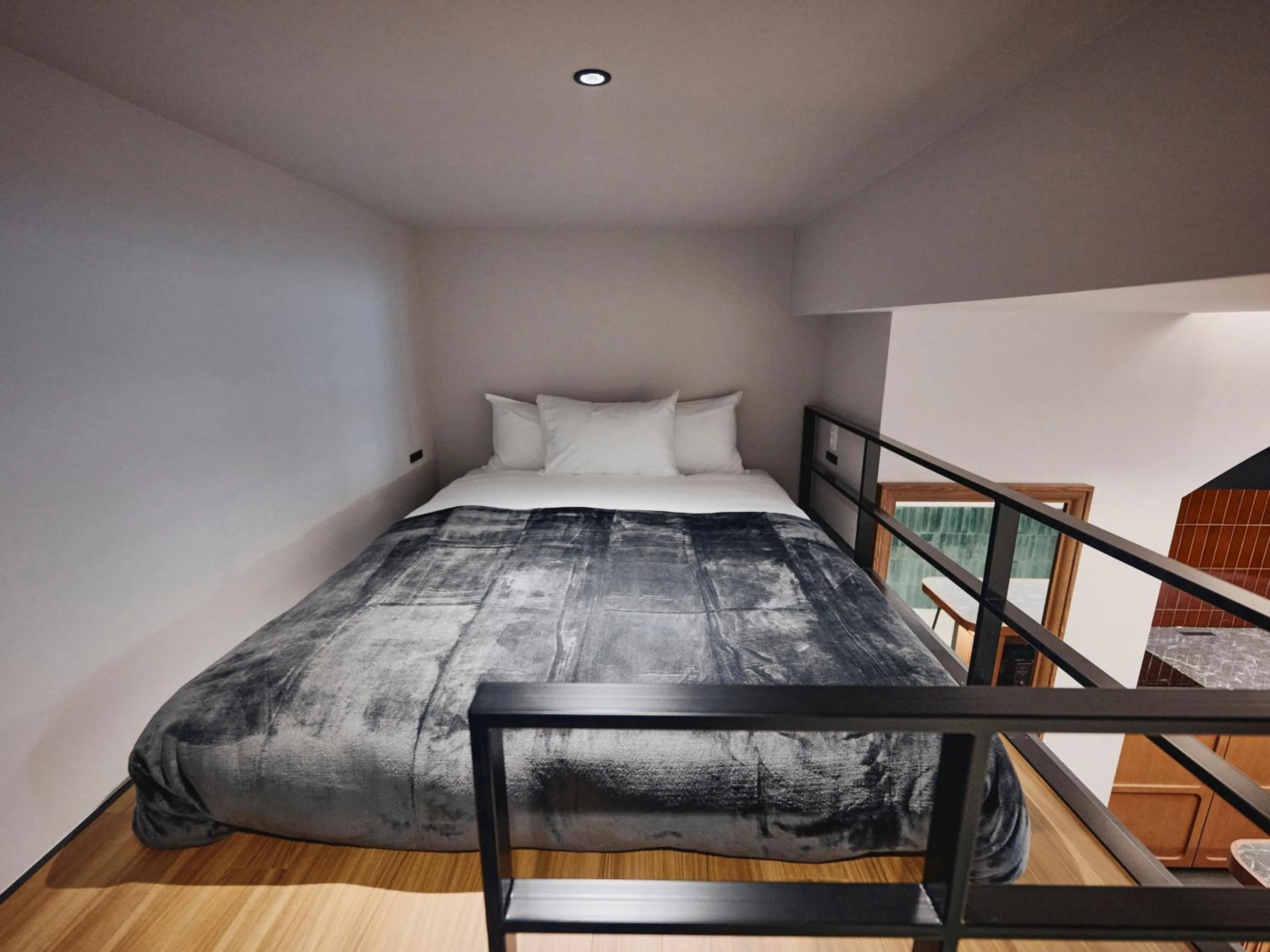 Bed in illi Enu Yotsuya