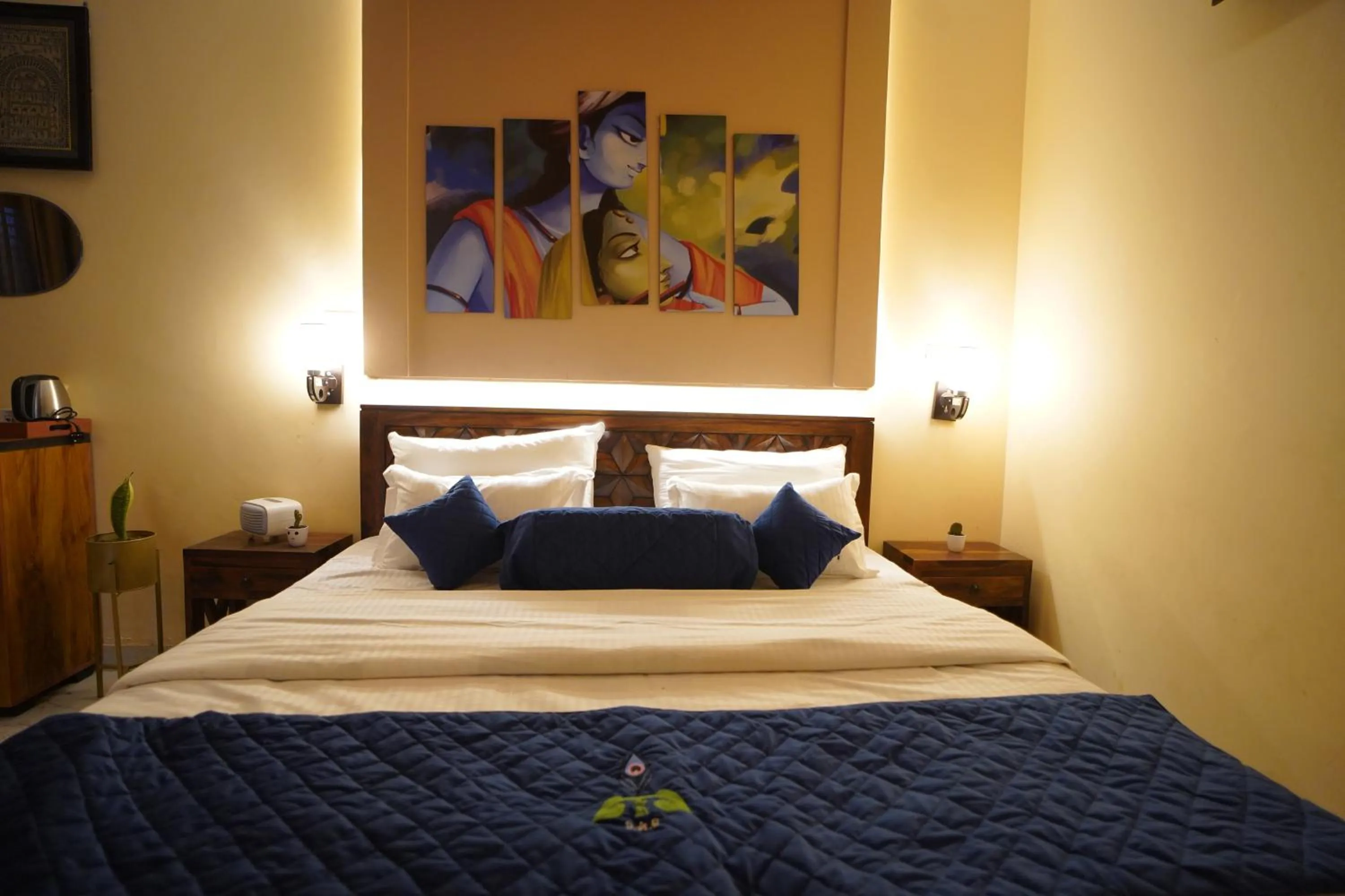 Bedroom, Bed in SAMALIA AGRO RESORT VRINDAVAN