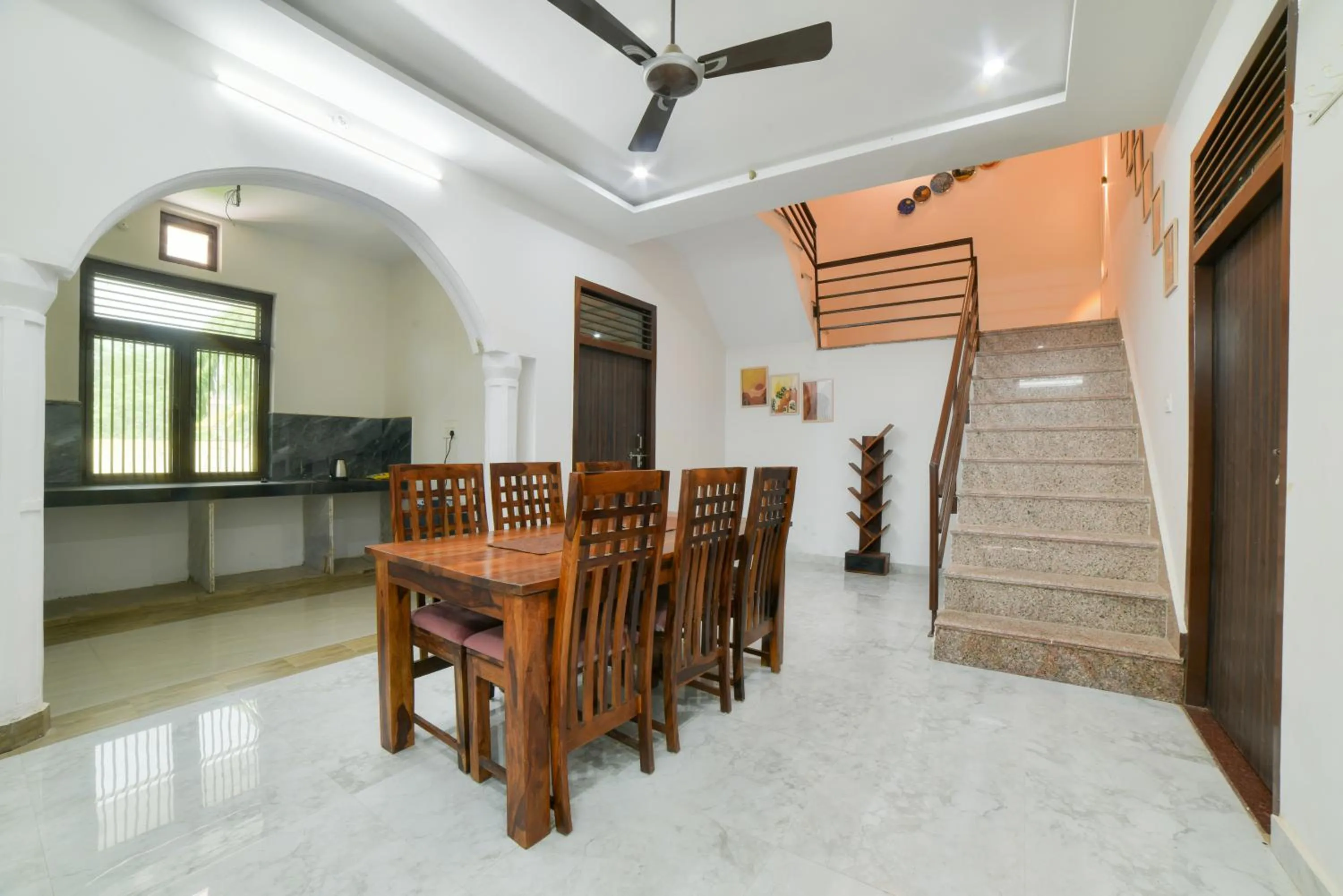 Dining area in SAMALIA AGRO RESORT VRINDAVAN