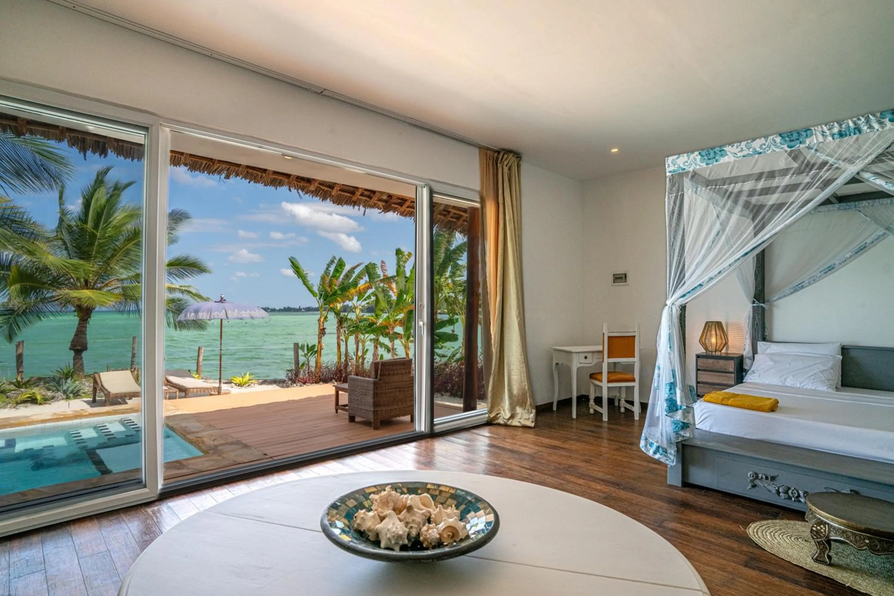 Patio, Bed in Maharaja Boutique Hotel Zanzibar
