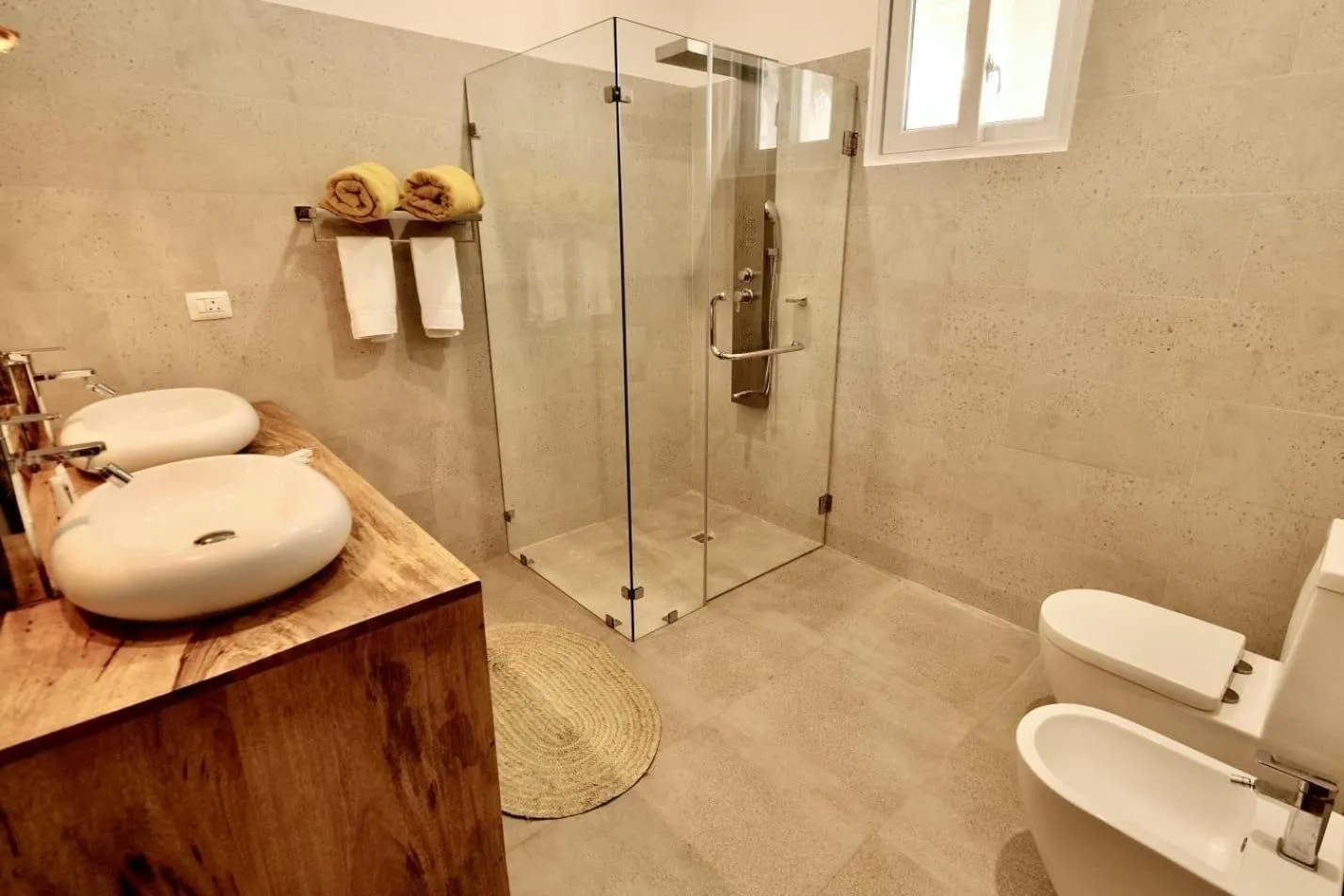 Shower in Maharaja Boutique Hotel Zanzibar