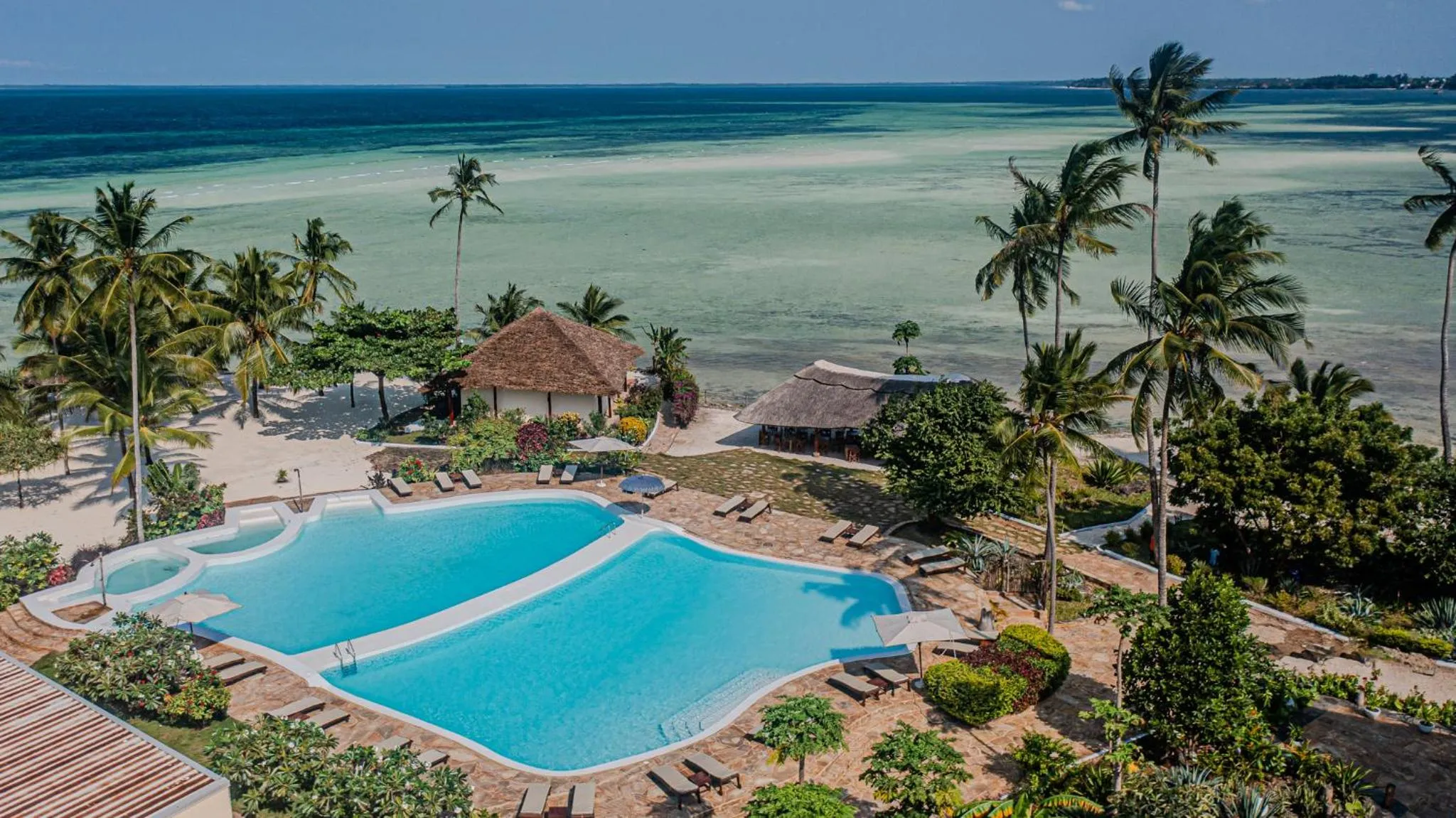 Swimming pool in Maharaja Boutique Hotel Zanzibar