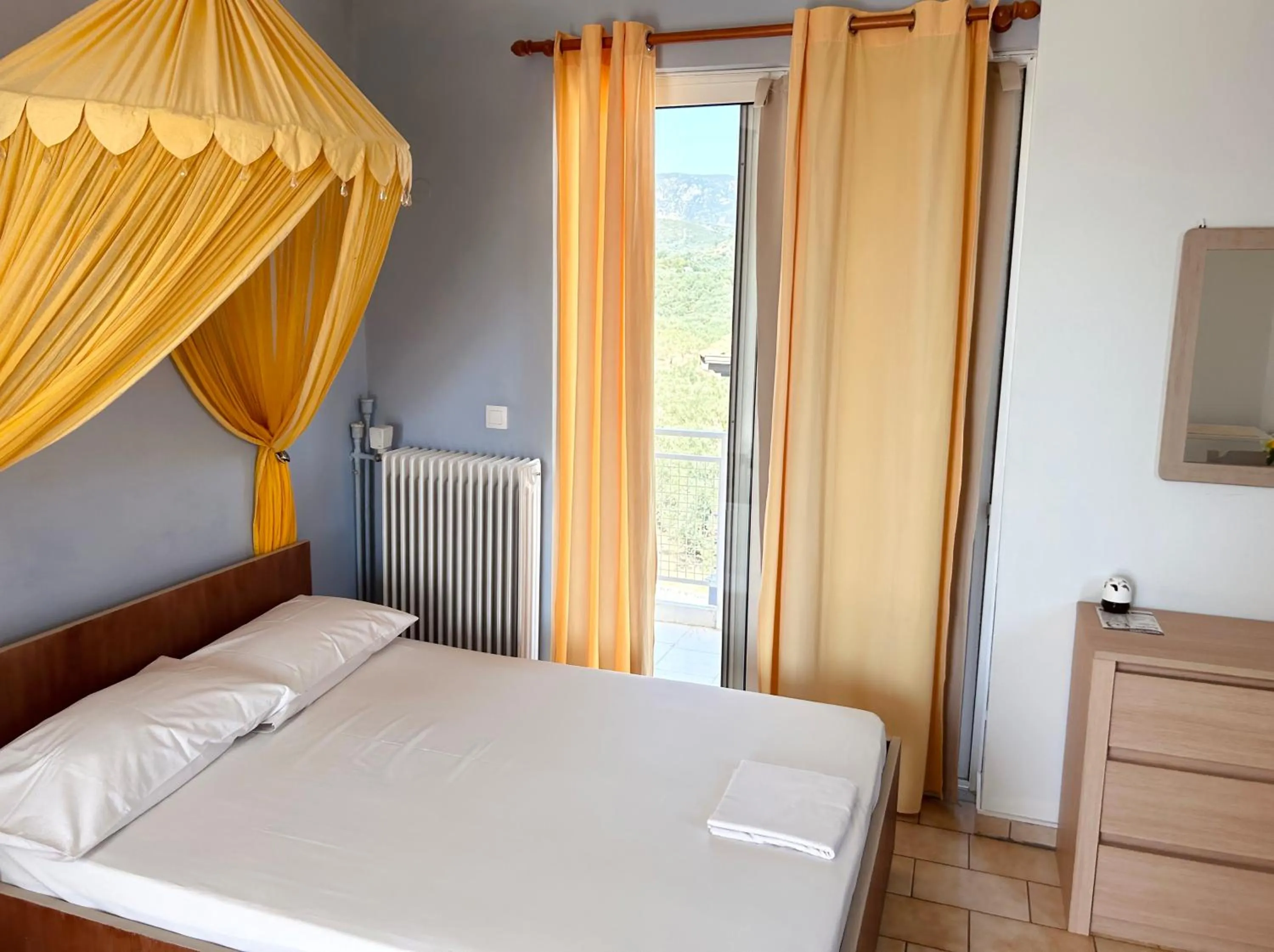 Bed in Bay Holiday Hotel & Spa