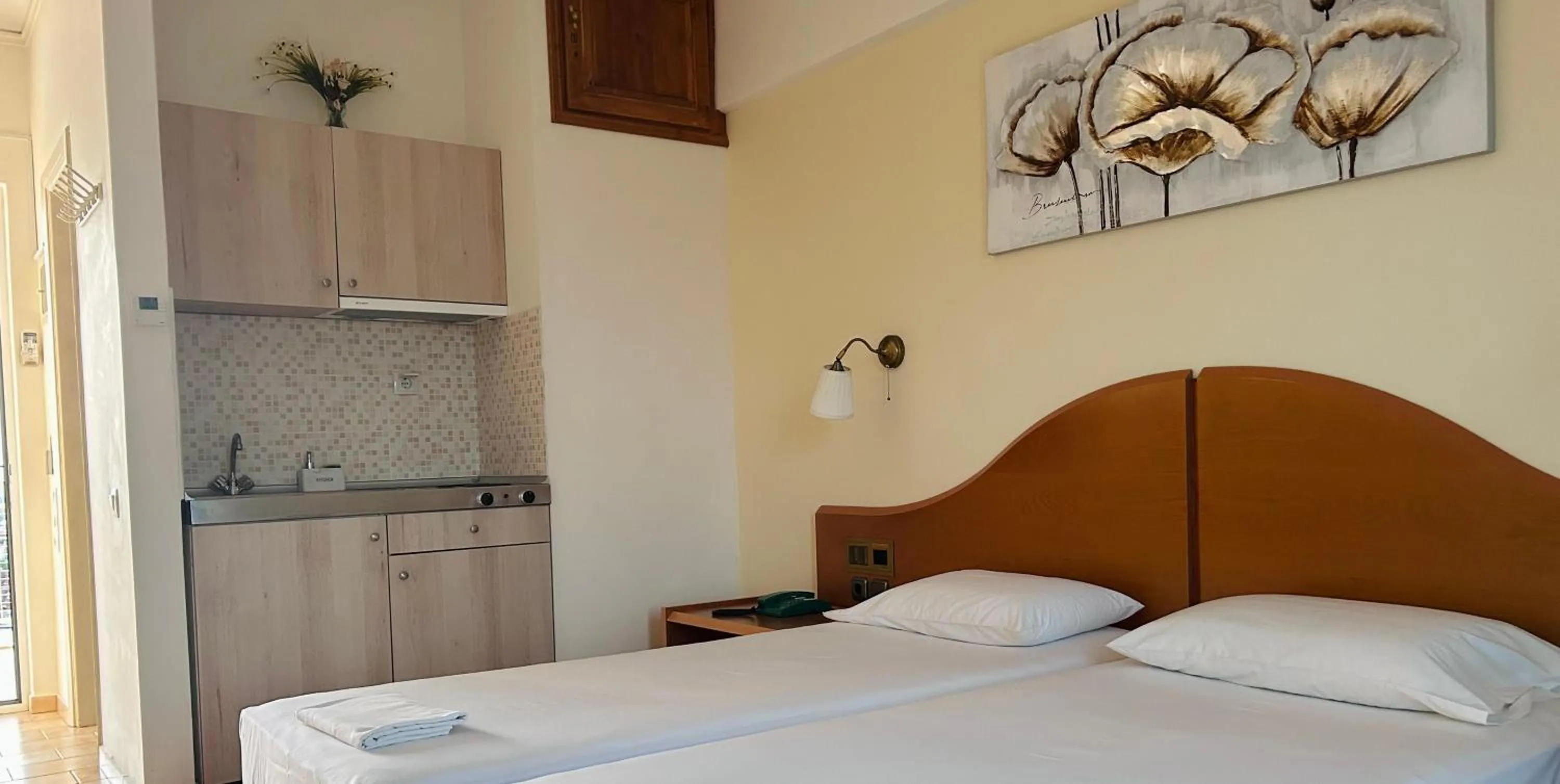 Bed in Bay Holiday Hotel & Spa