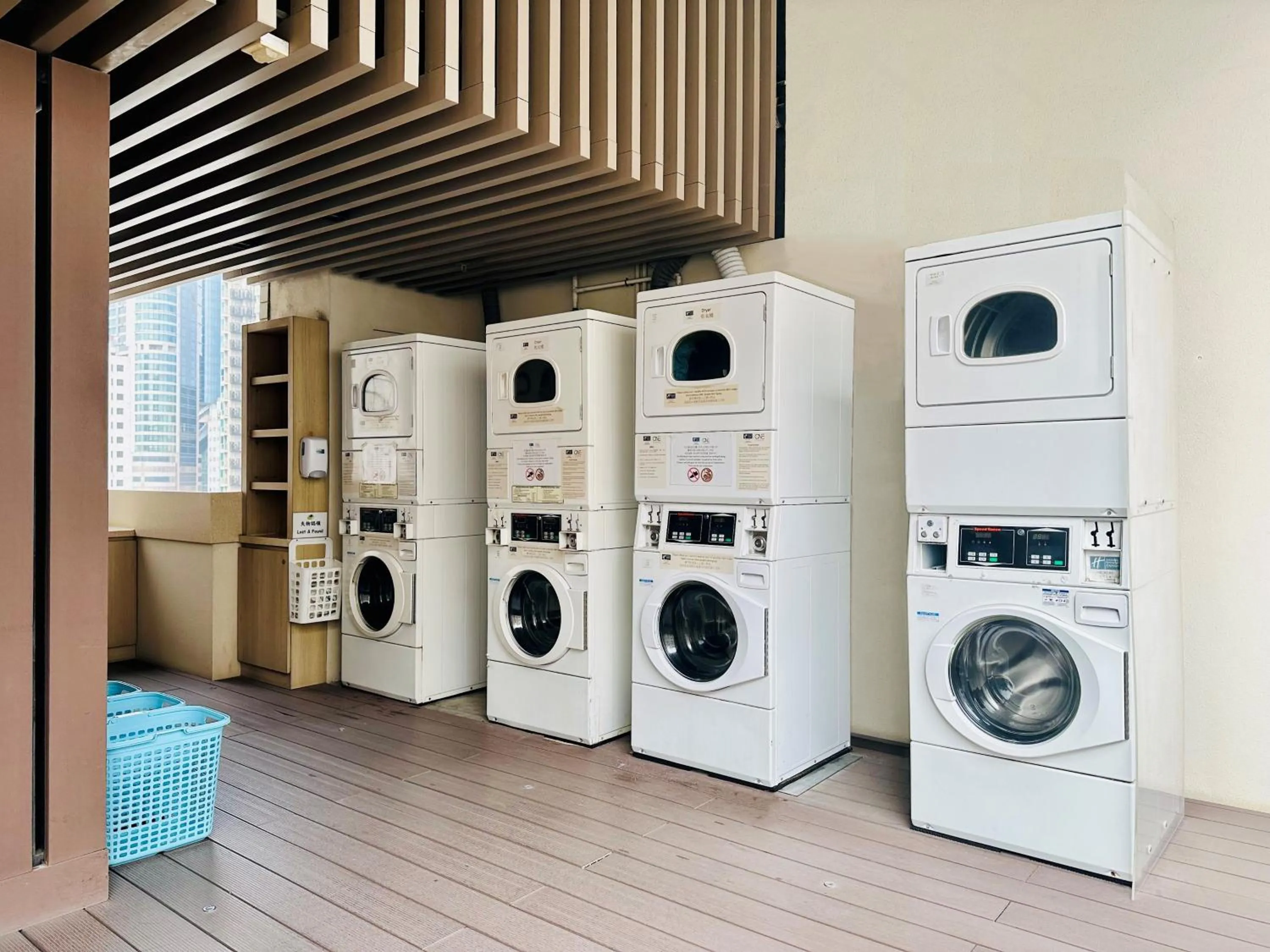 laundry in One Dundas