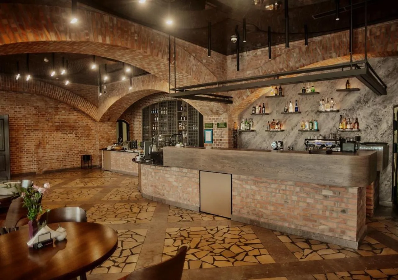 Restaurant/places to eat in Hotel Sphinx