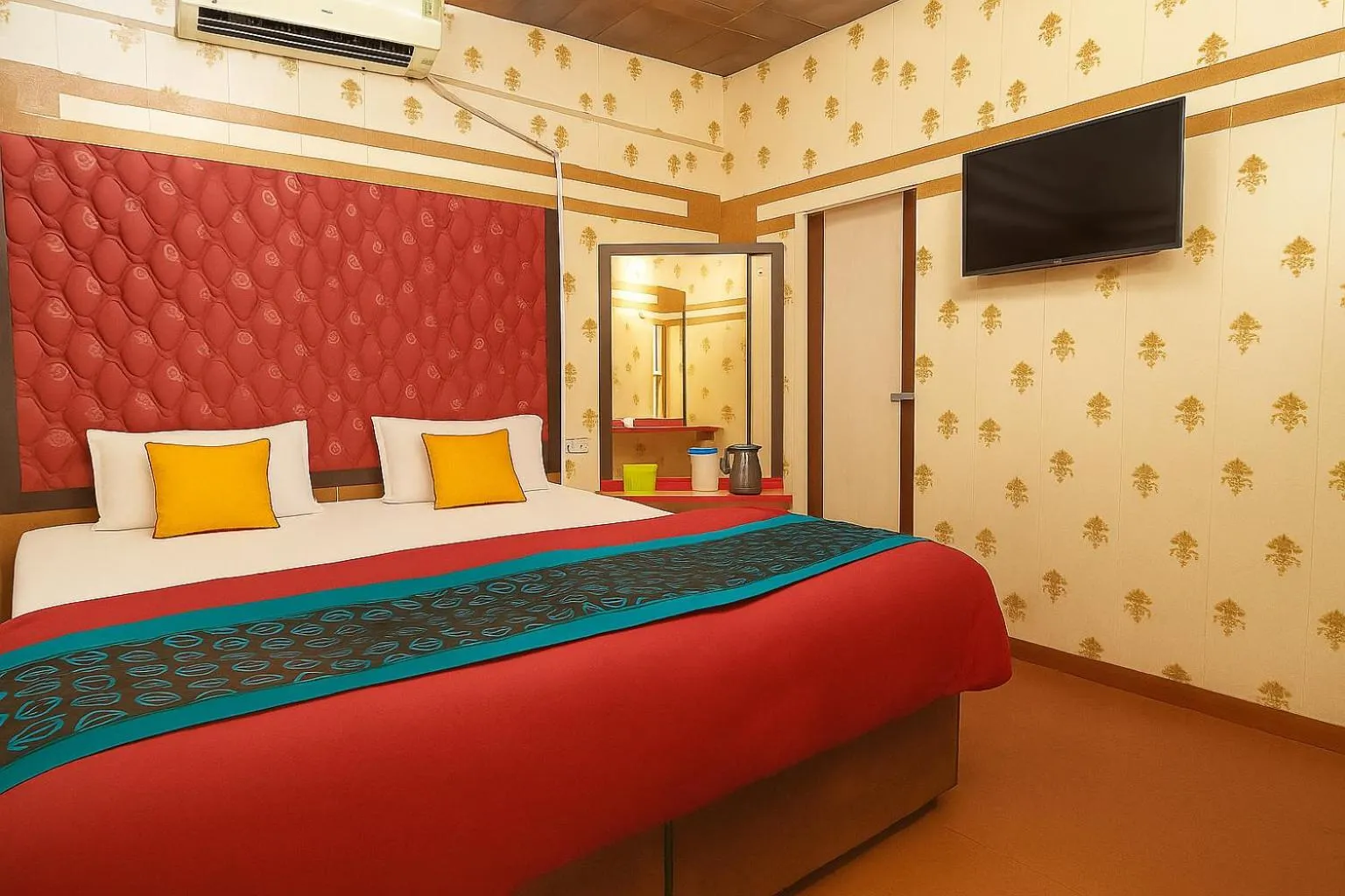 Bed in Taj City Hotel