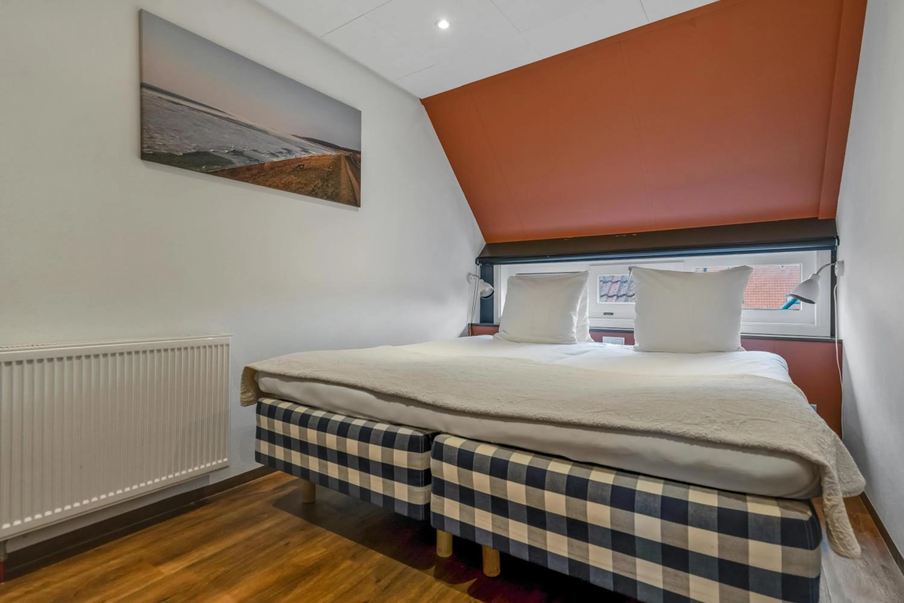 Bed in Badhotel Bruin