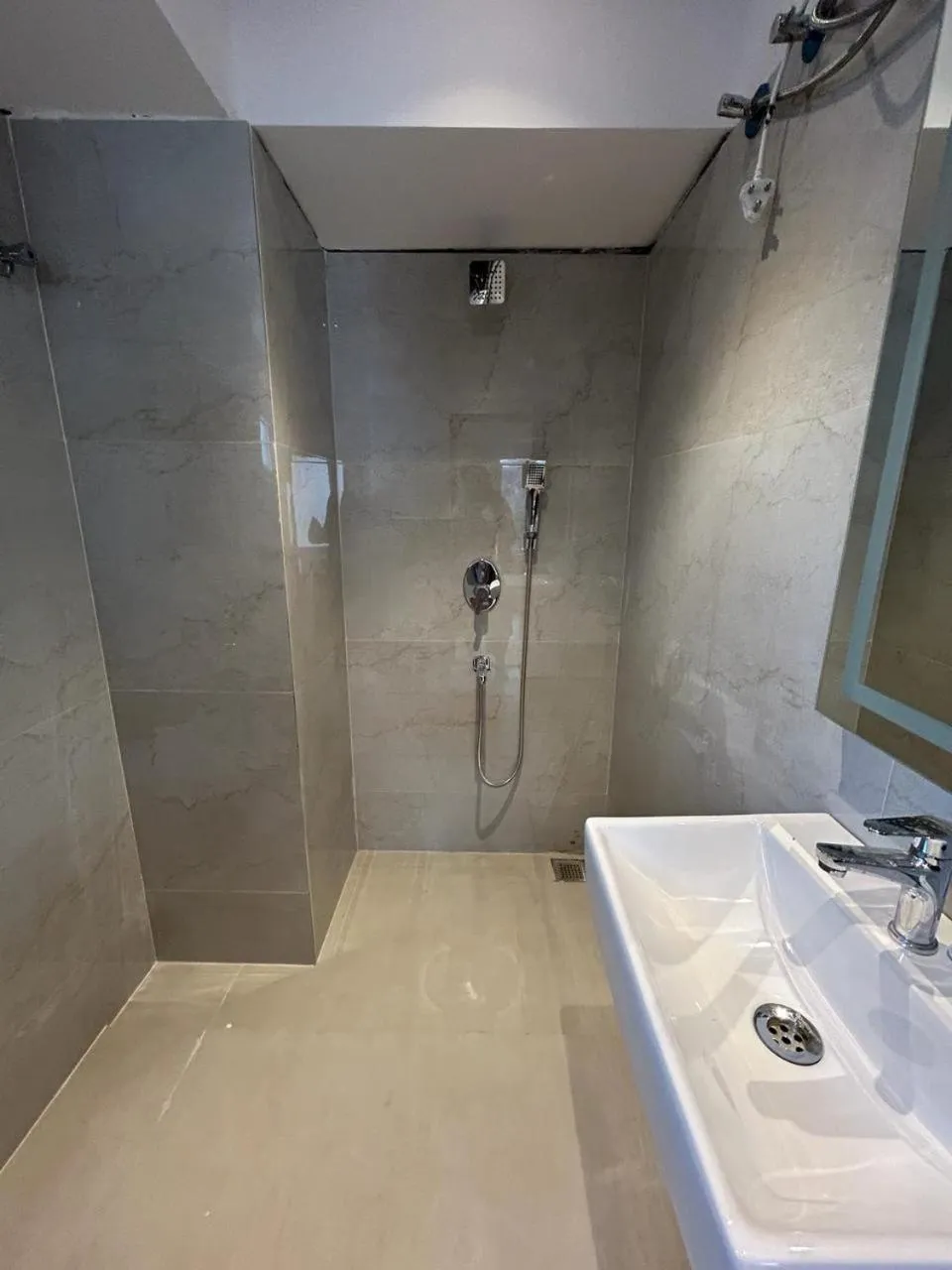 Bathroom in Swanotel Gachibowli