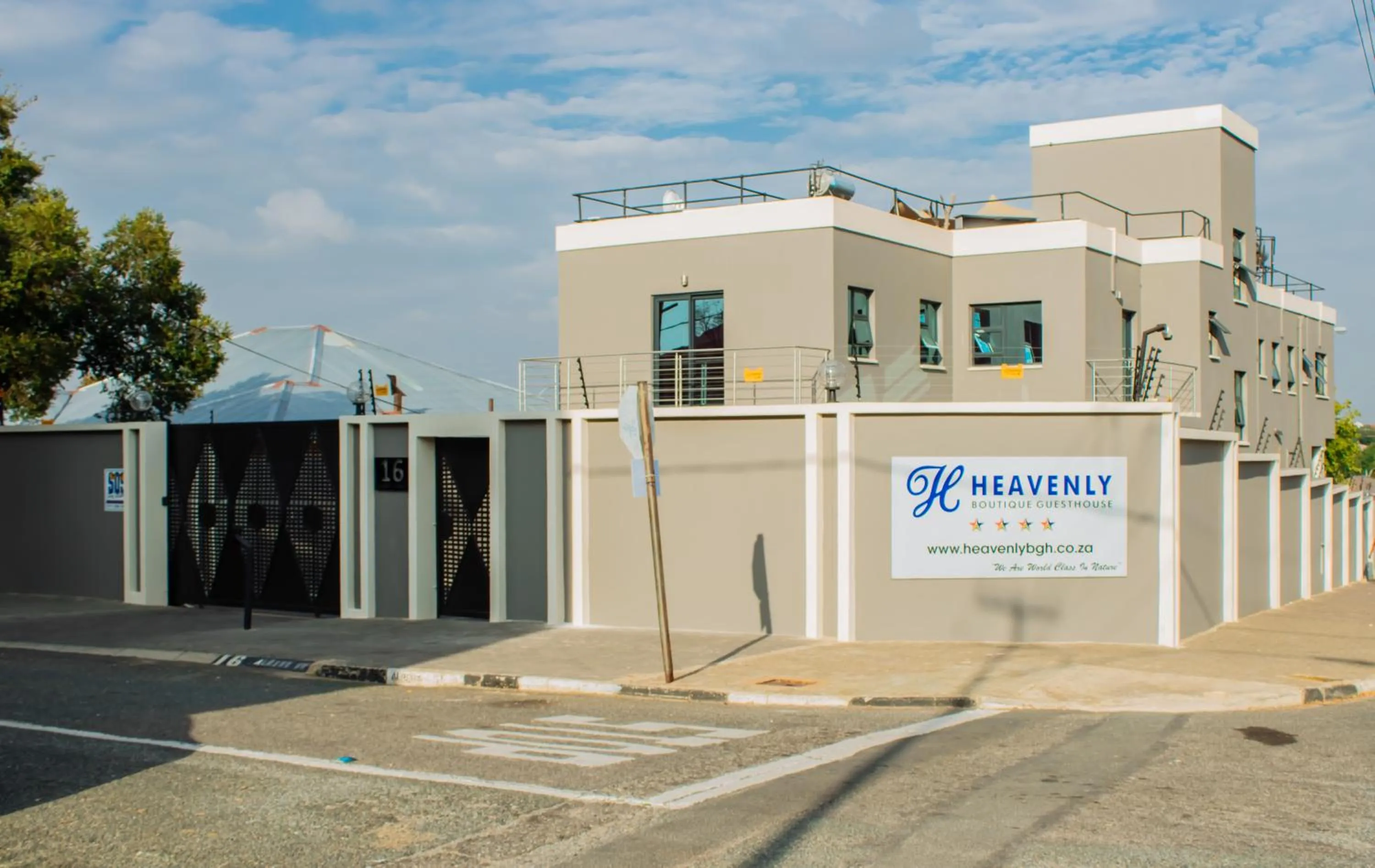 Property building in Heavenly Boutique Hotel