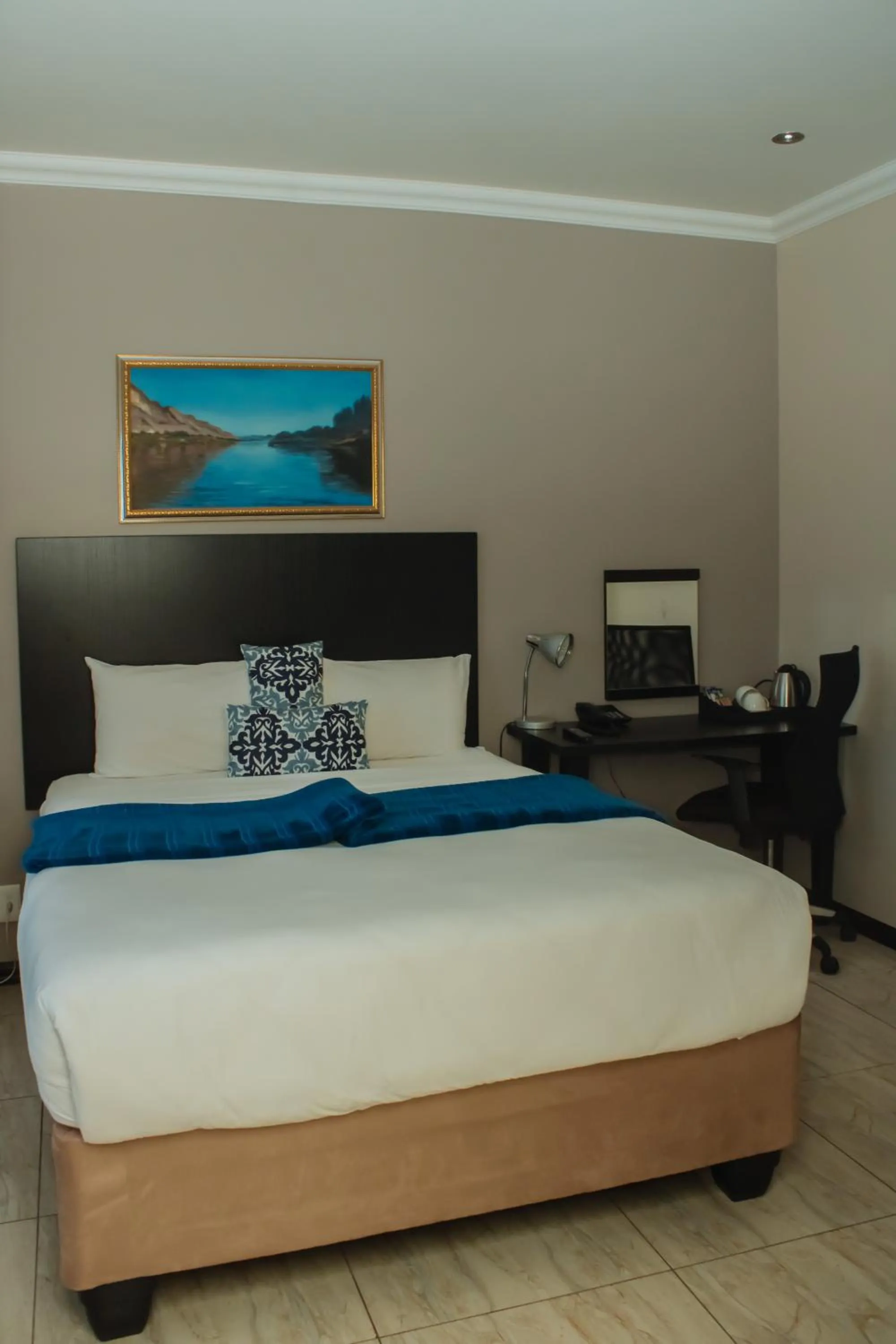 Bed in Heavenly Boutique Hotel