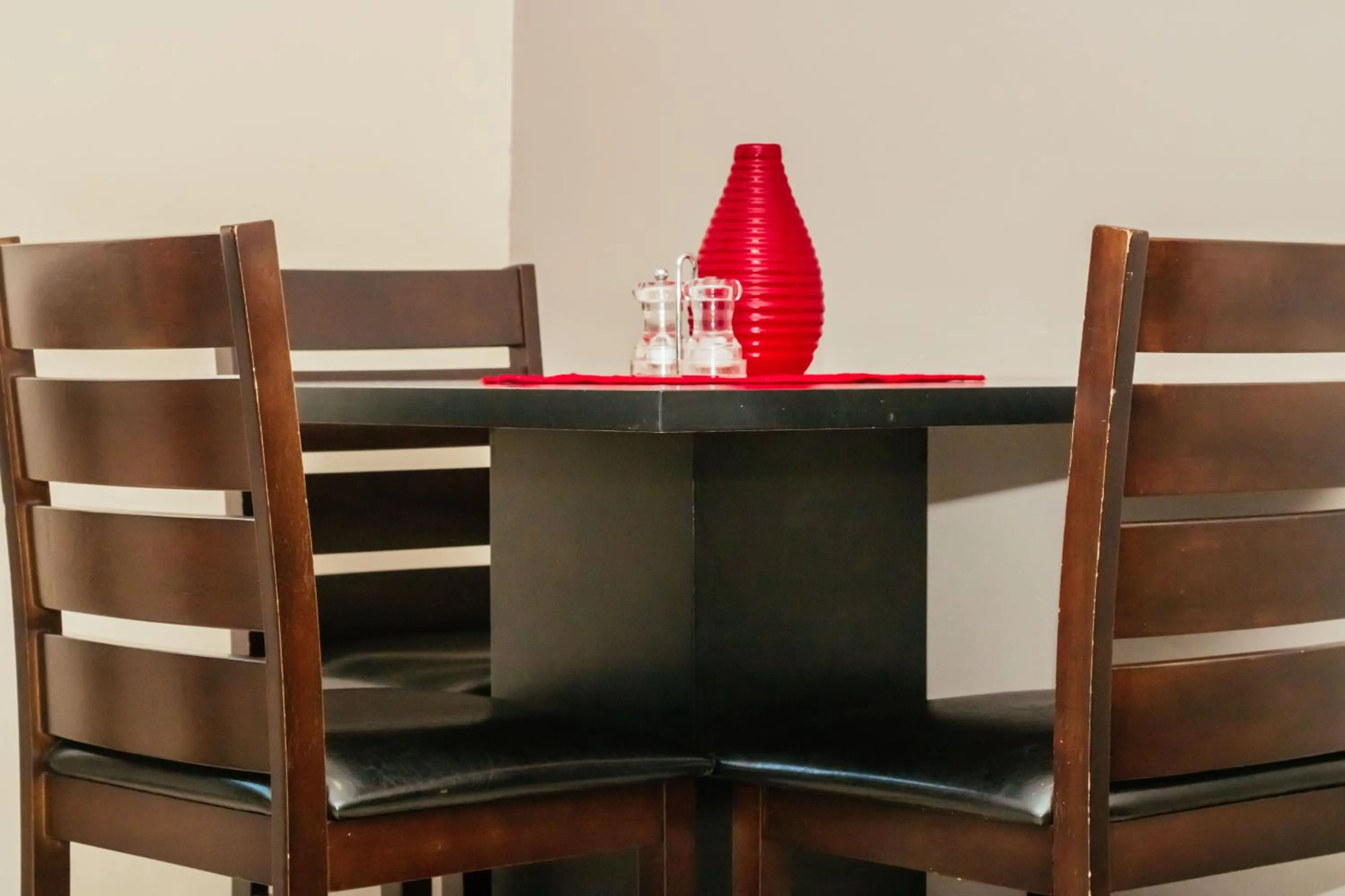 Restaurant/places to eat in Heavenly Boutique Hotel